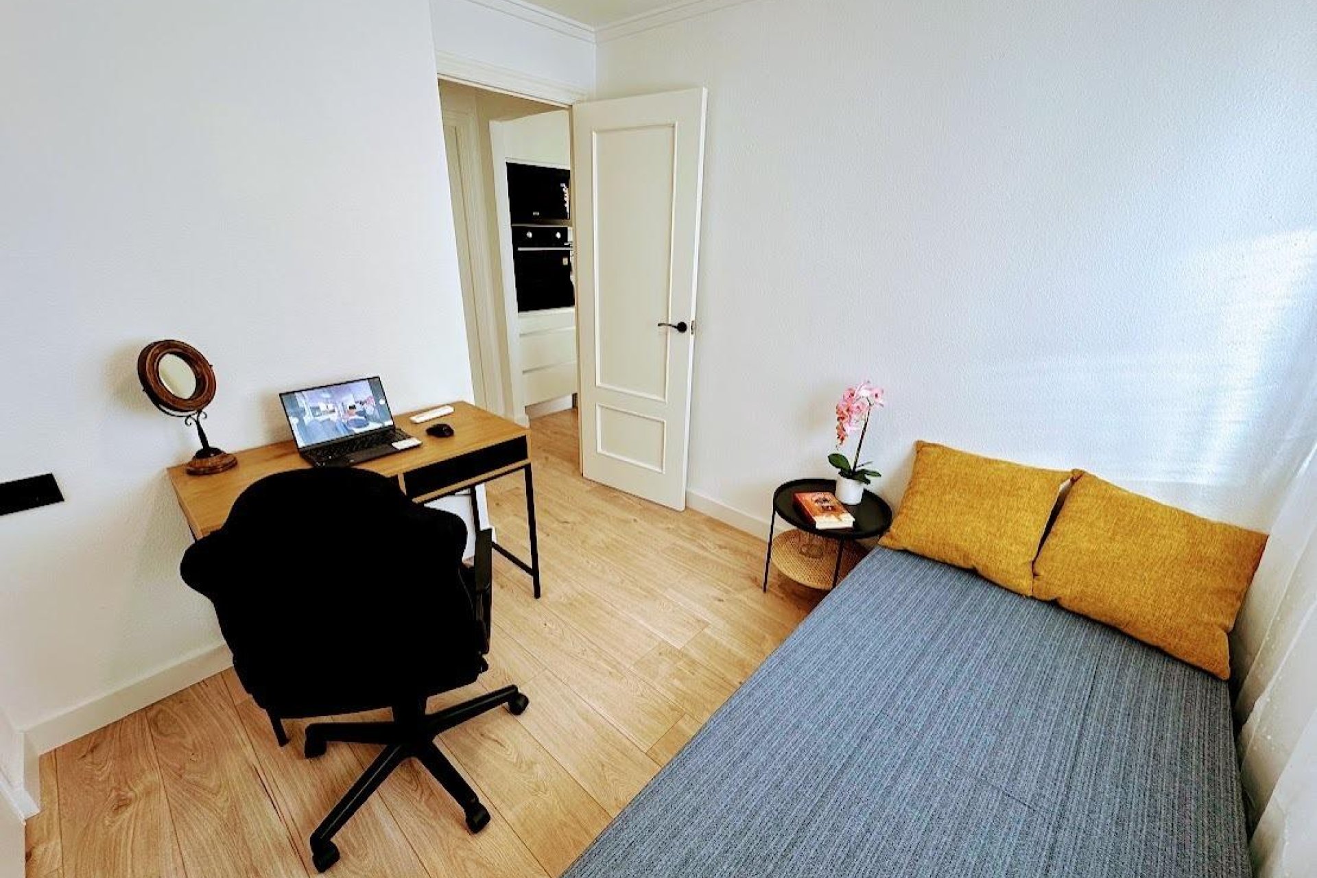 Revente - Apartment -
Torrevieja - Centro
