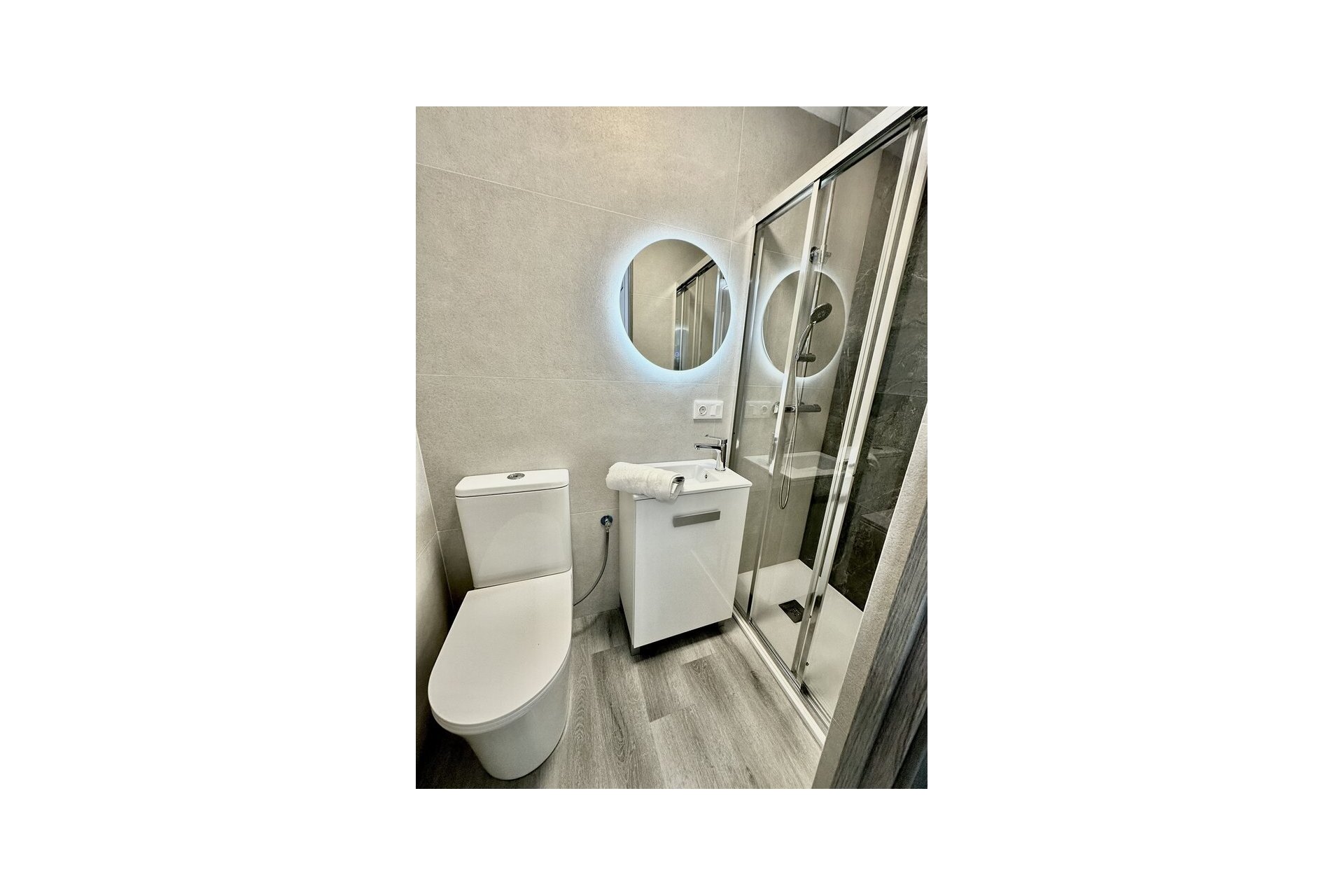 Revente - Apartment -
Torrevieja - Centro