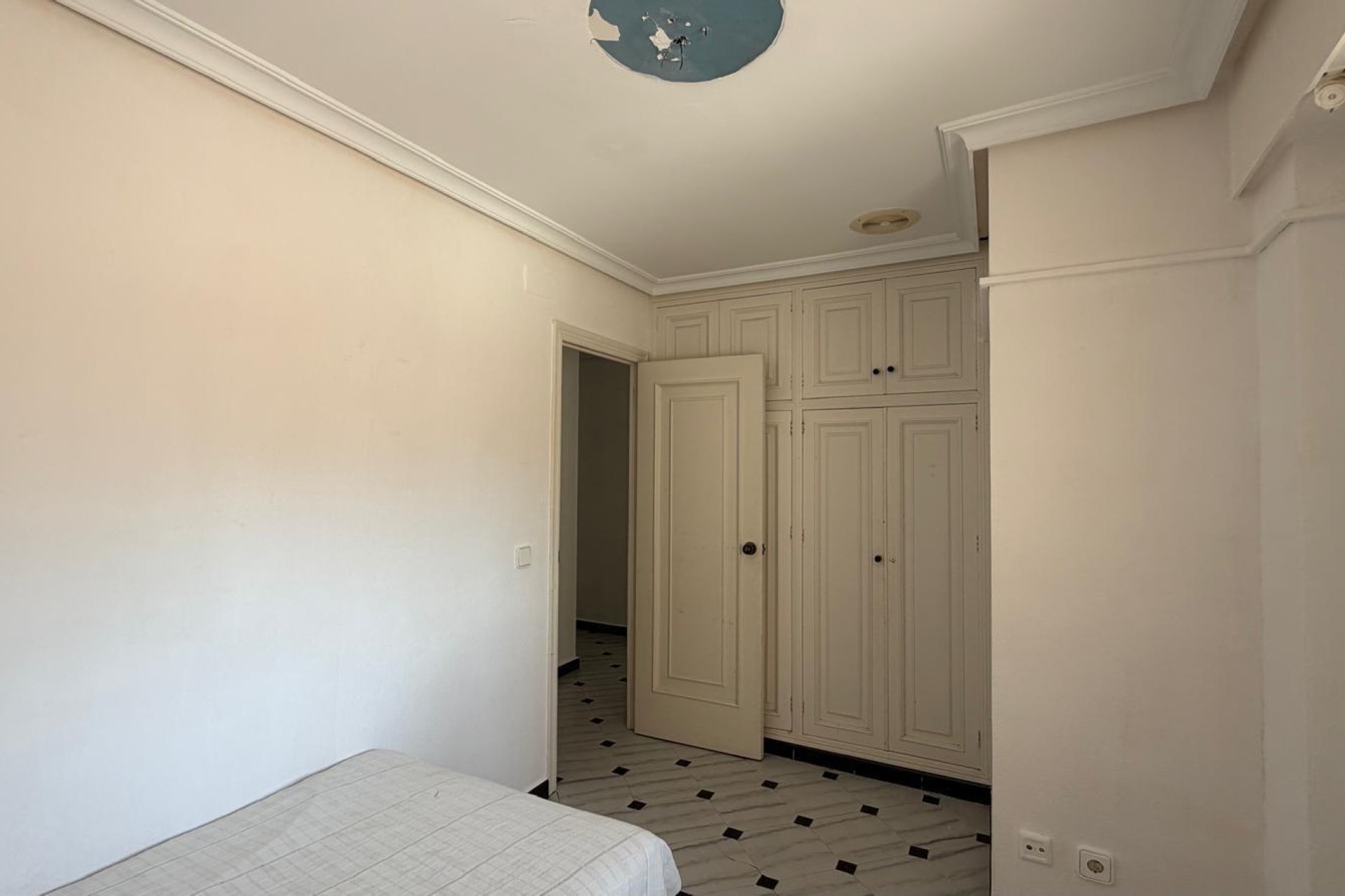 Revente - Apartment -
Torrevieja - Centro