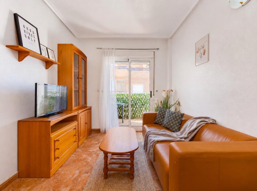 Revente - Apartment -
Torrevieja - Centro