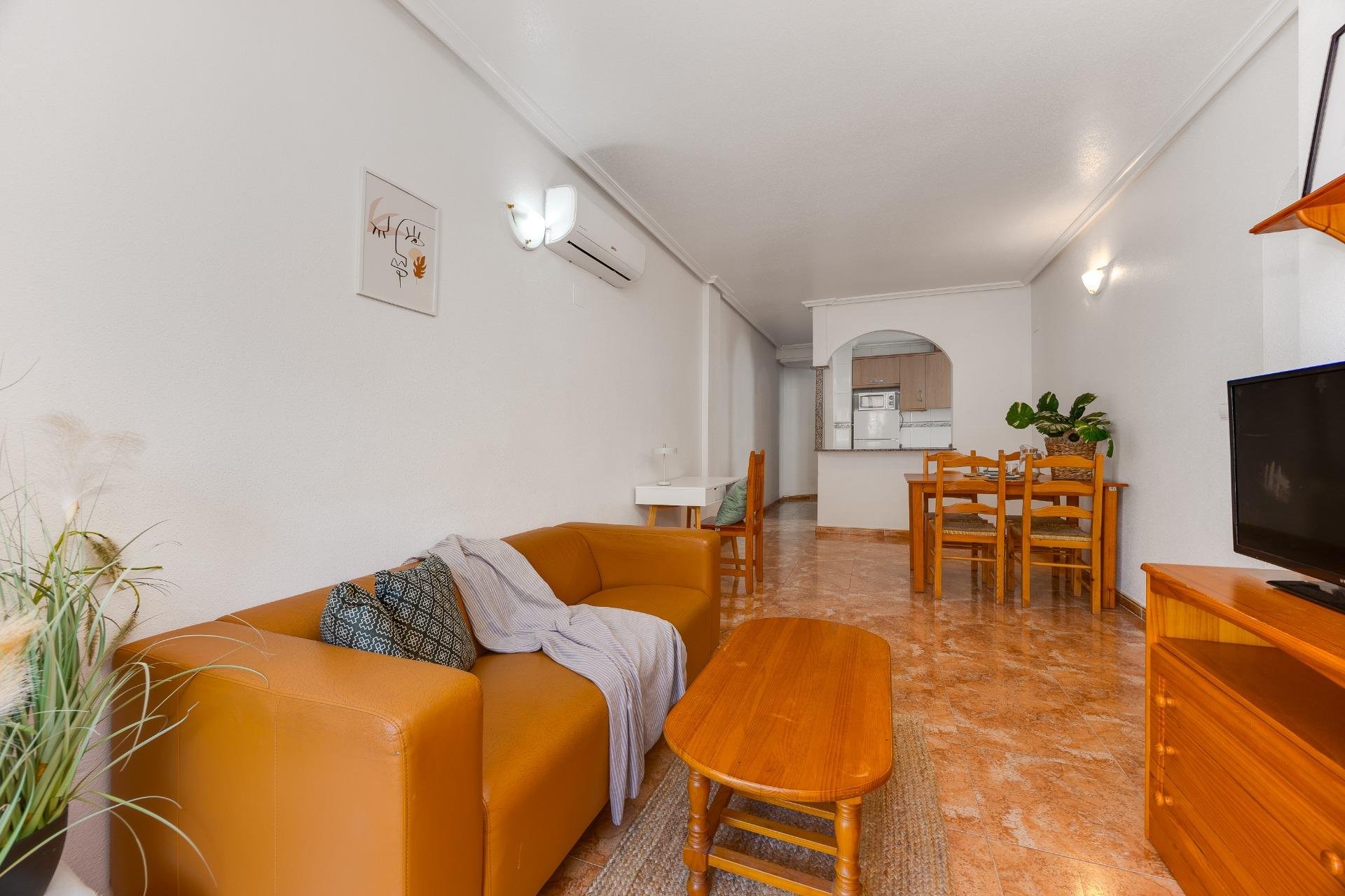 Revente - Apartment -
Torrevieja - Centro