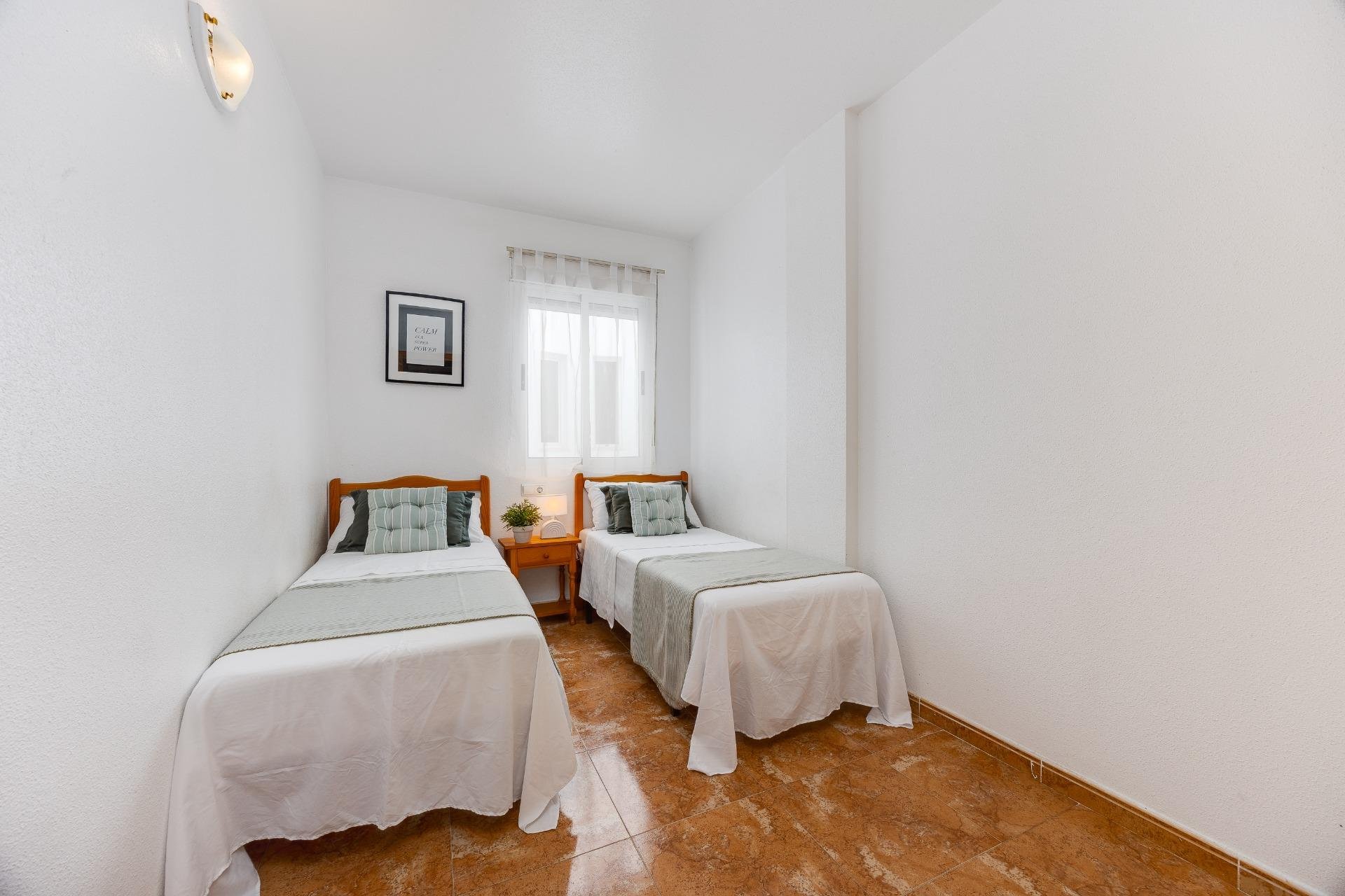 Revente - Apartment -
Torrevieja - Centro