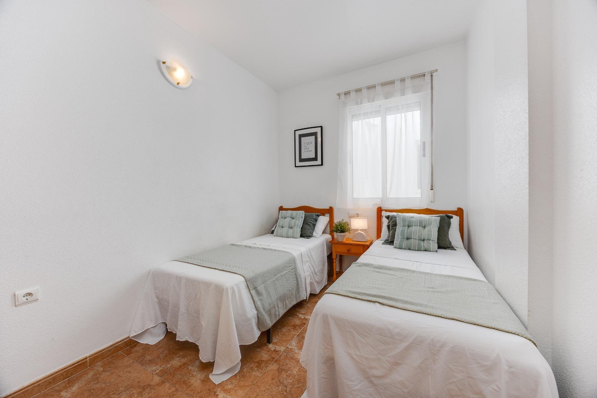 Revente - Apartment -
Torrevieja - Centro