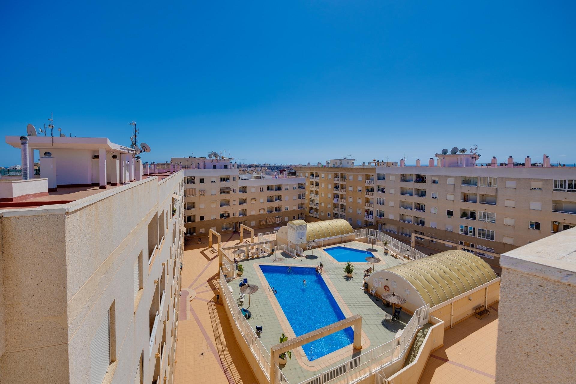 Revente - Apartment -
Torrevieja - Centro