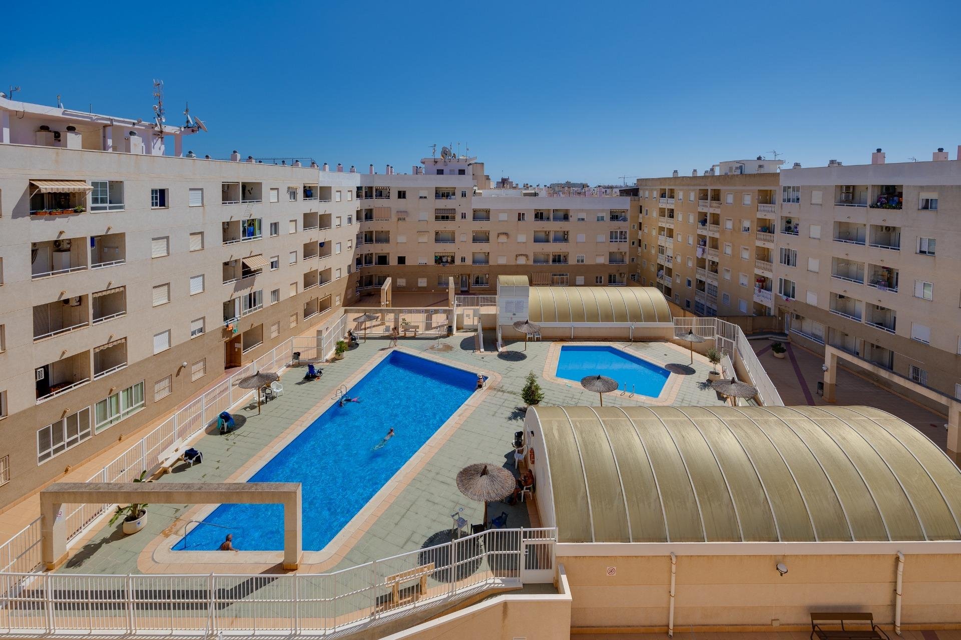 Revente - Apartment -
Torrevieja - Centro