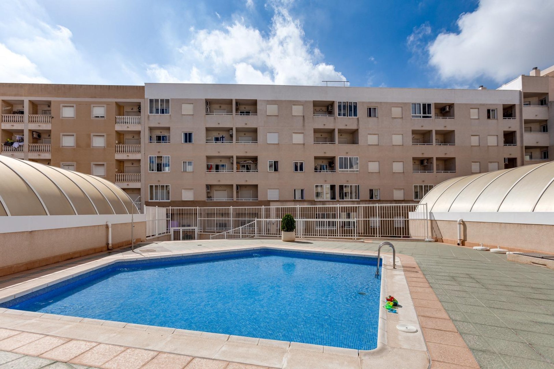 Revente - Apartment -
Torrevieja - Centro