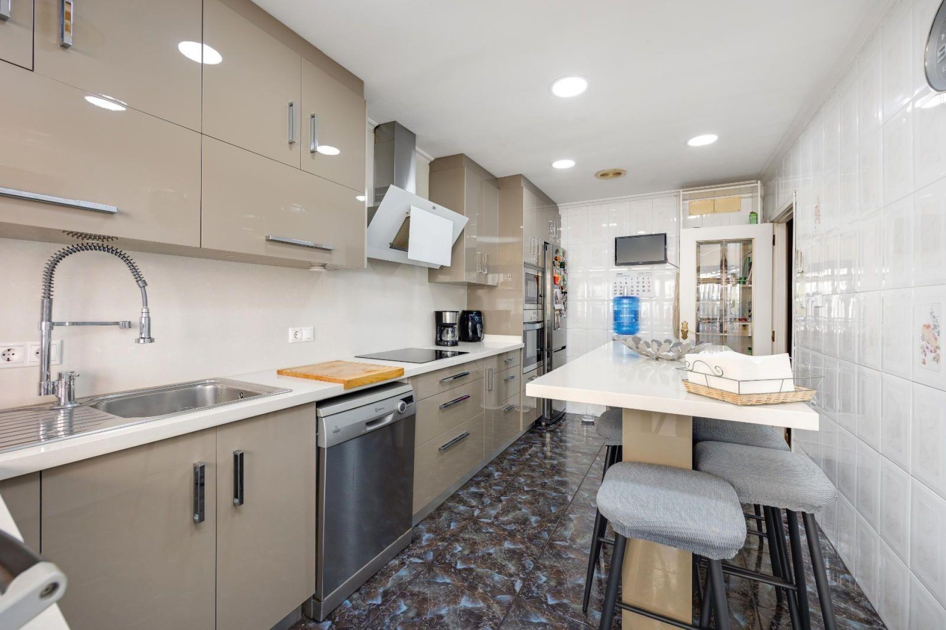 Revente - Apartment -
Torrevieja - Centro