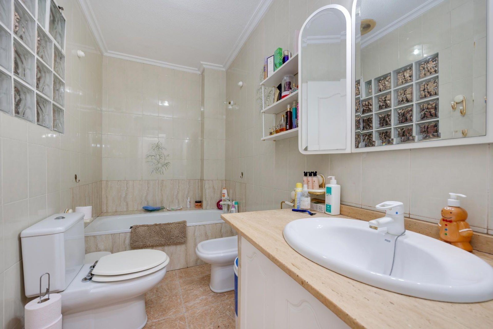 Revente - Apartment -
Torrevieja - Centro