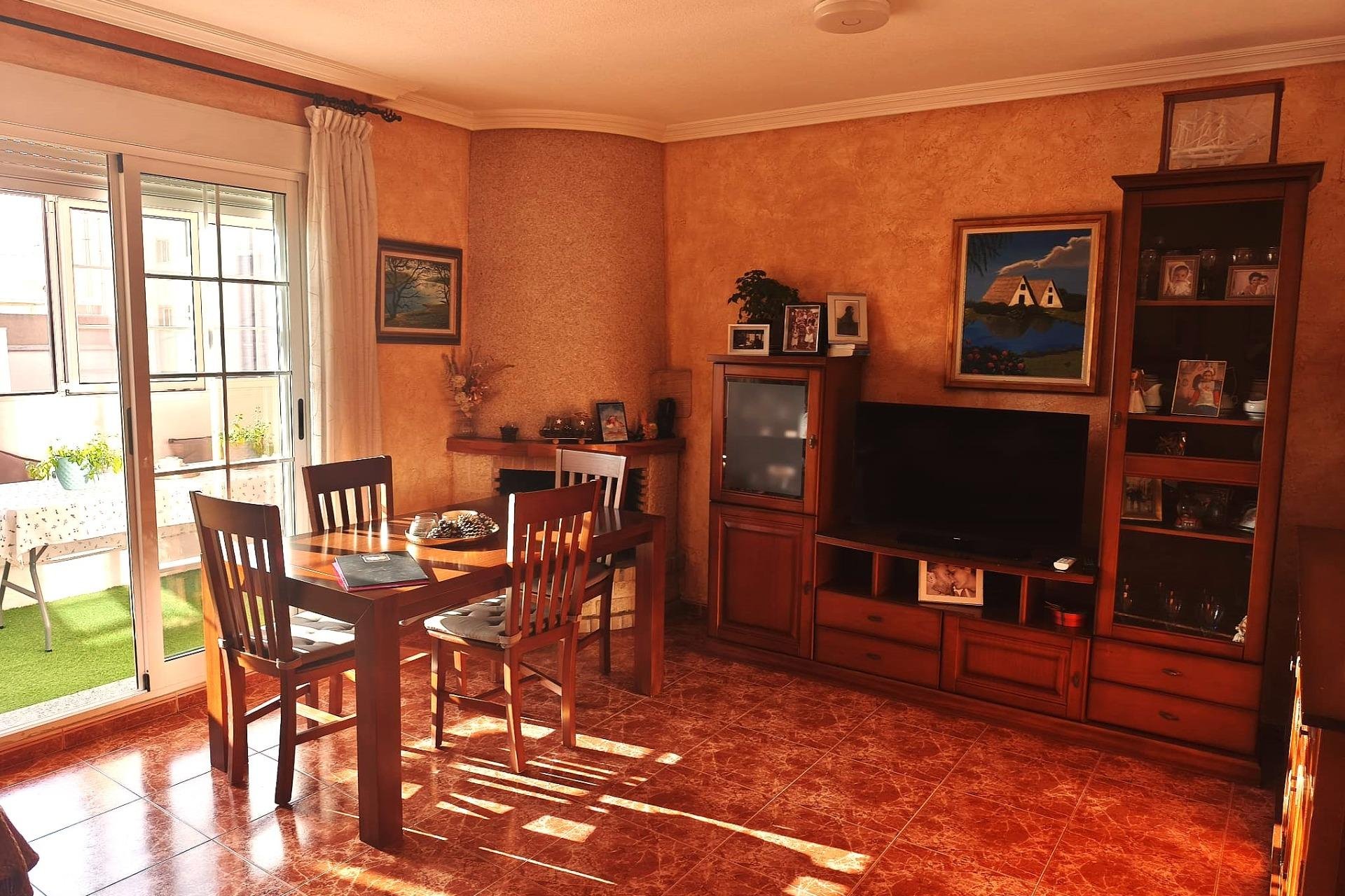 Revente - Apartment -
Torrevieja - Centro