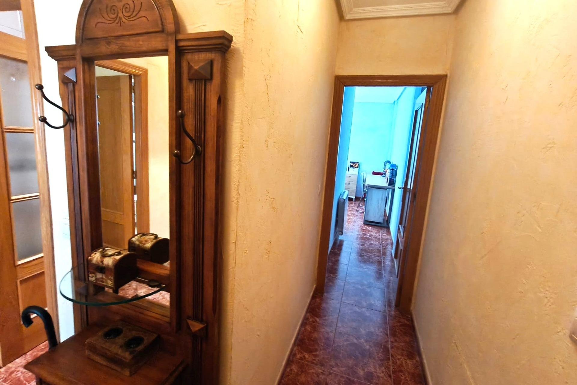Revente - Apartment -
Torrevieja - Centro