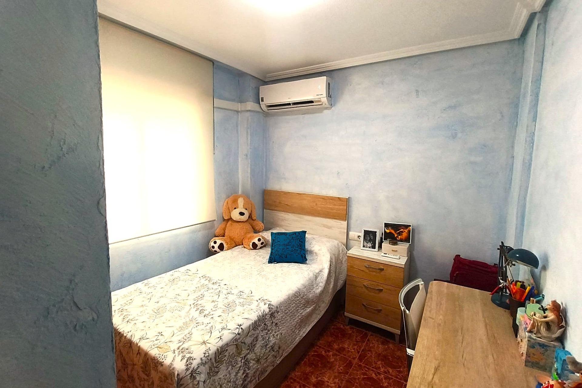Revente - Apartment -
Torrevieja - Centro