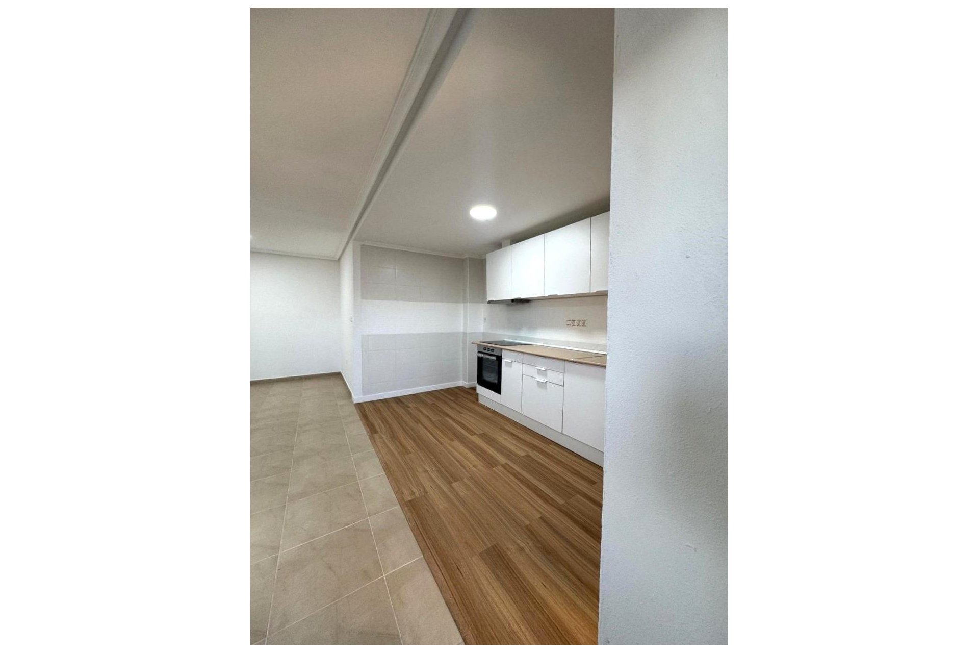 Revente - Apartment -
Torrevieja - Centro