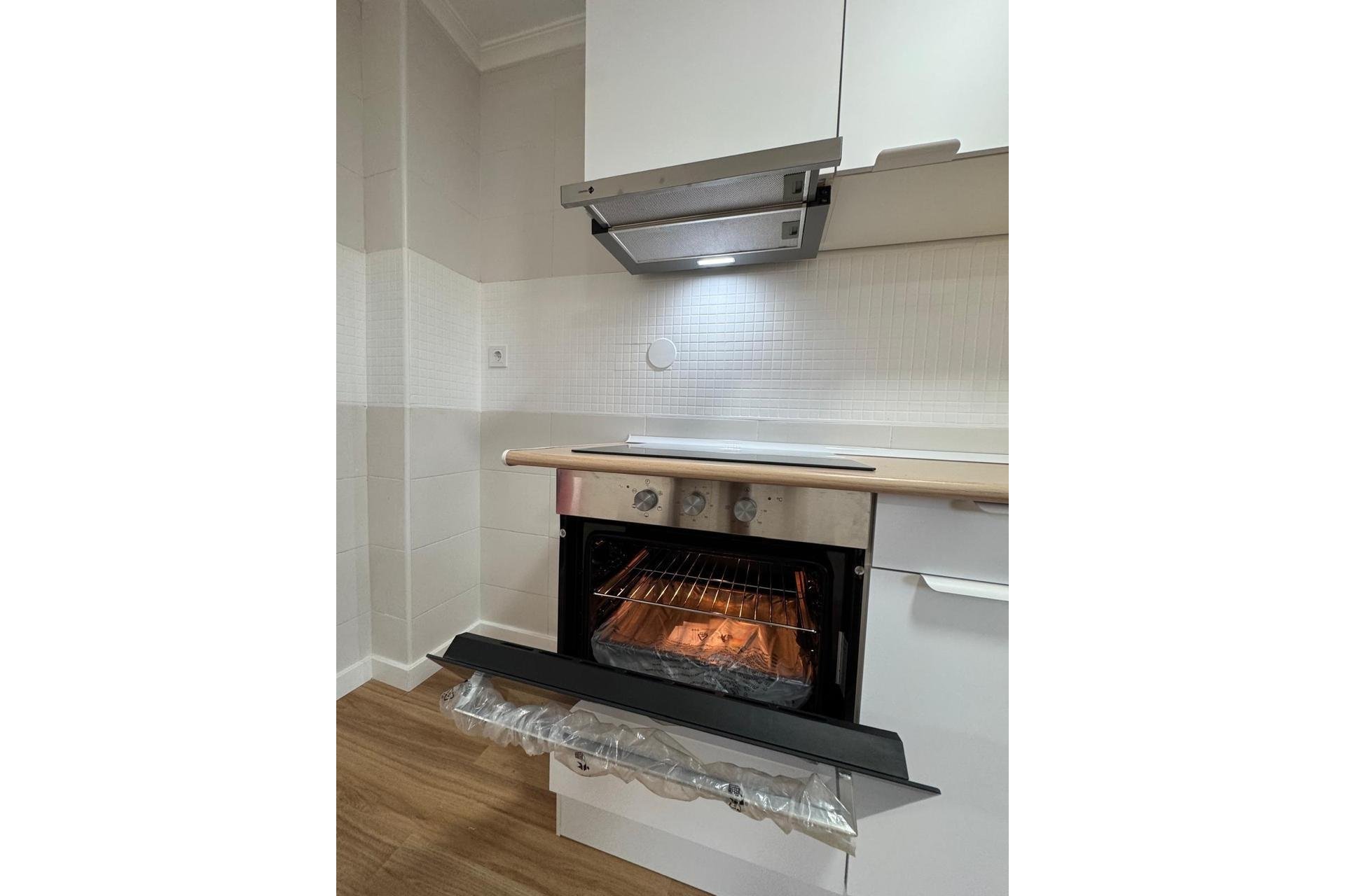 Revente - Apartment -
Torrevieja - Centro