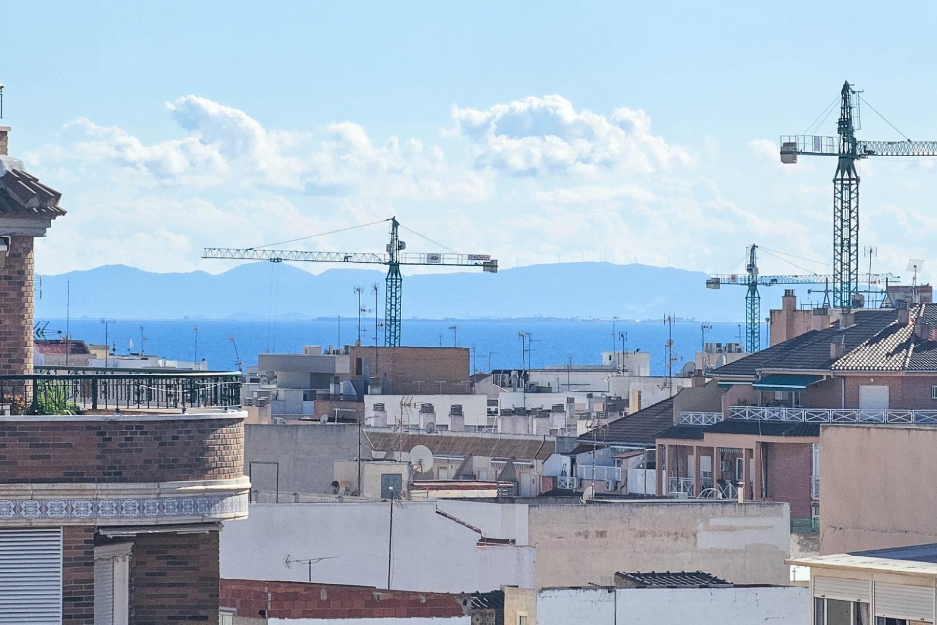 Revente - Apartment -
Torrevieja - Centro