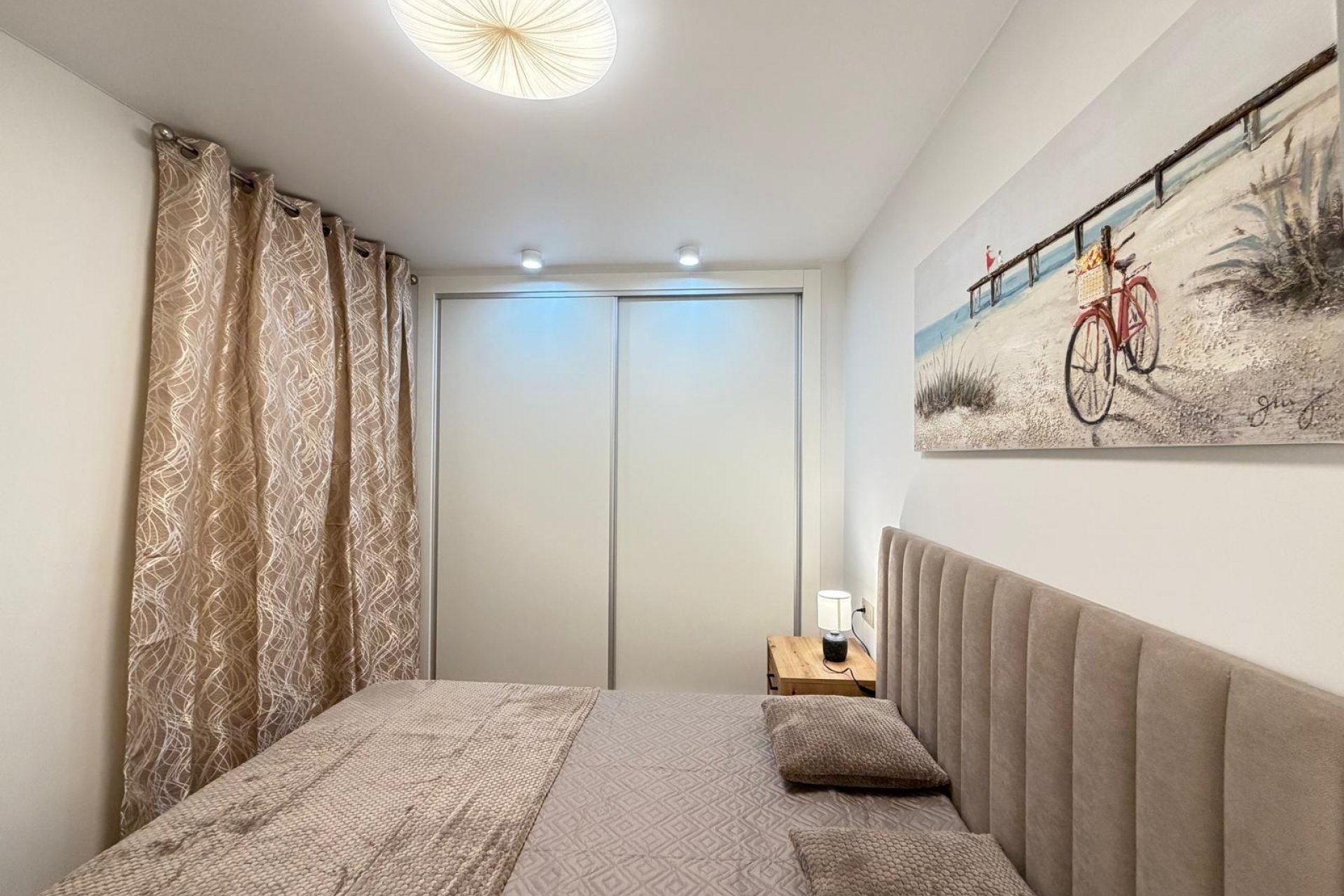 Revente - Apartment -
Torrevieja - Centro