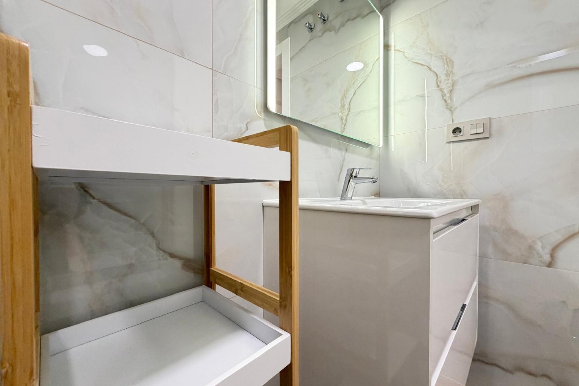 Revente - Apartment -
Torrevieja - Centro