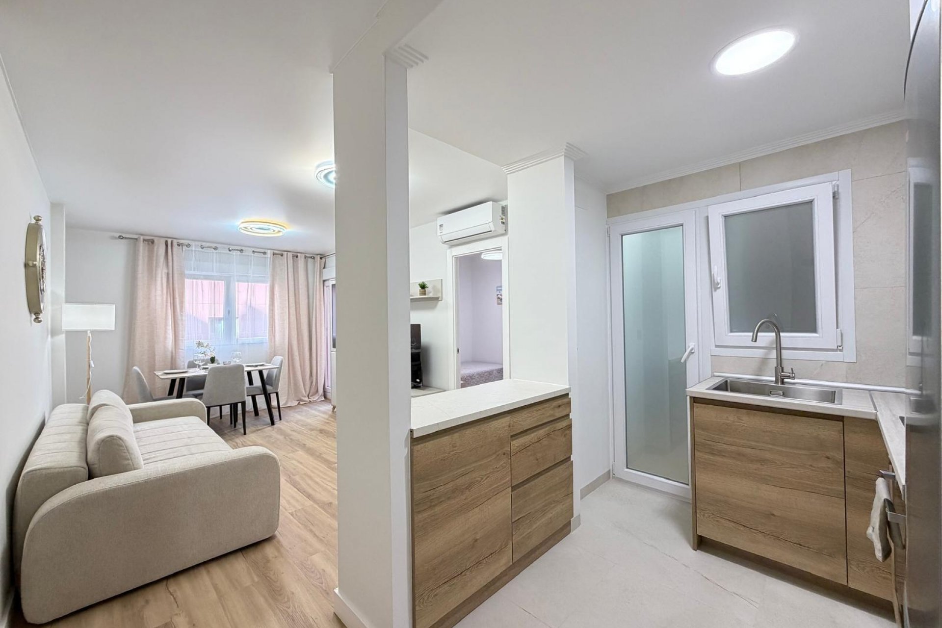 Revente - Apartment -
Torrevieja - Centro