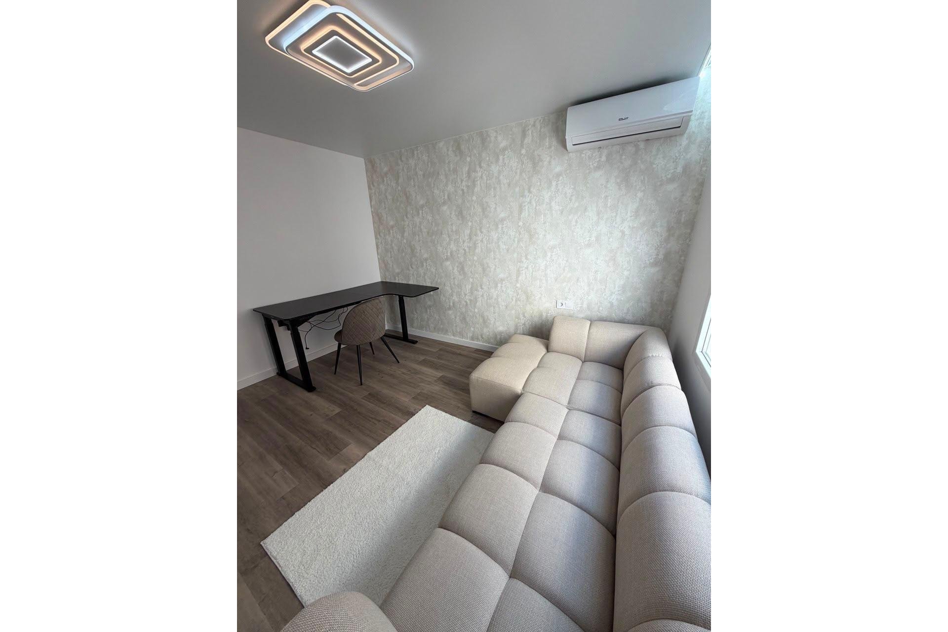 Revente - Apartment -
Torrevieja - Centro
