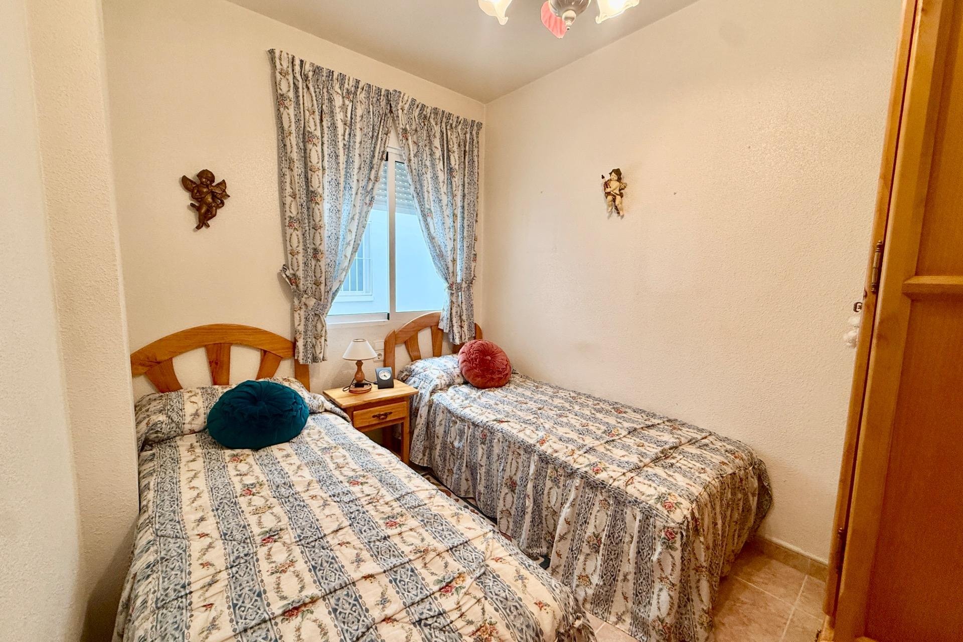 Revente - Apartment -
Torrevieja - Centro