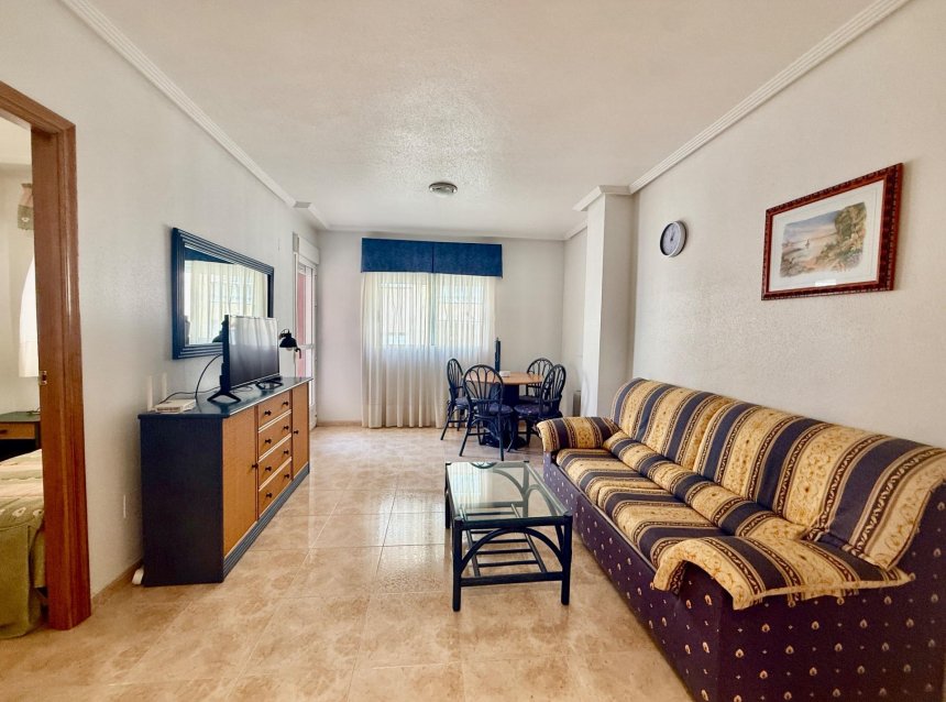 Revente - Apartment -
Torrevieja - Centro