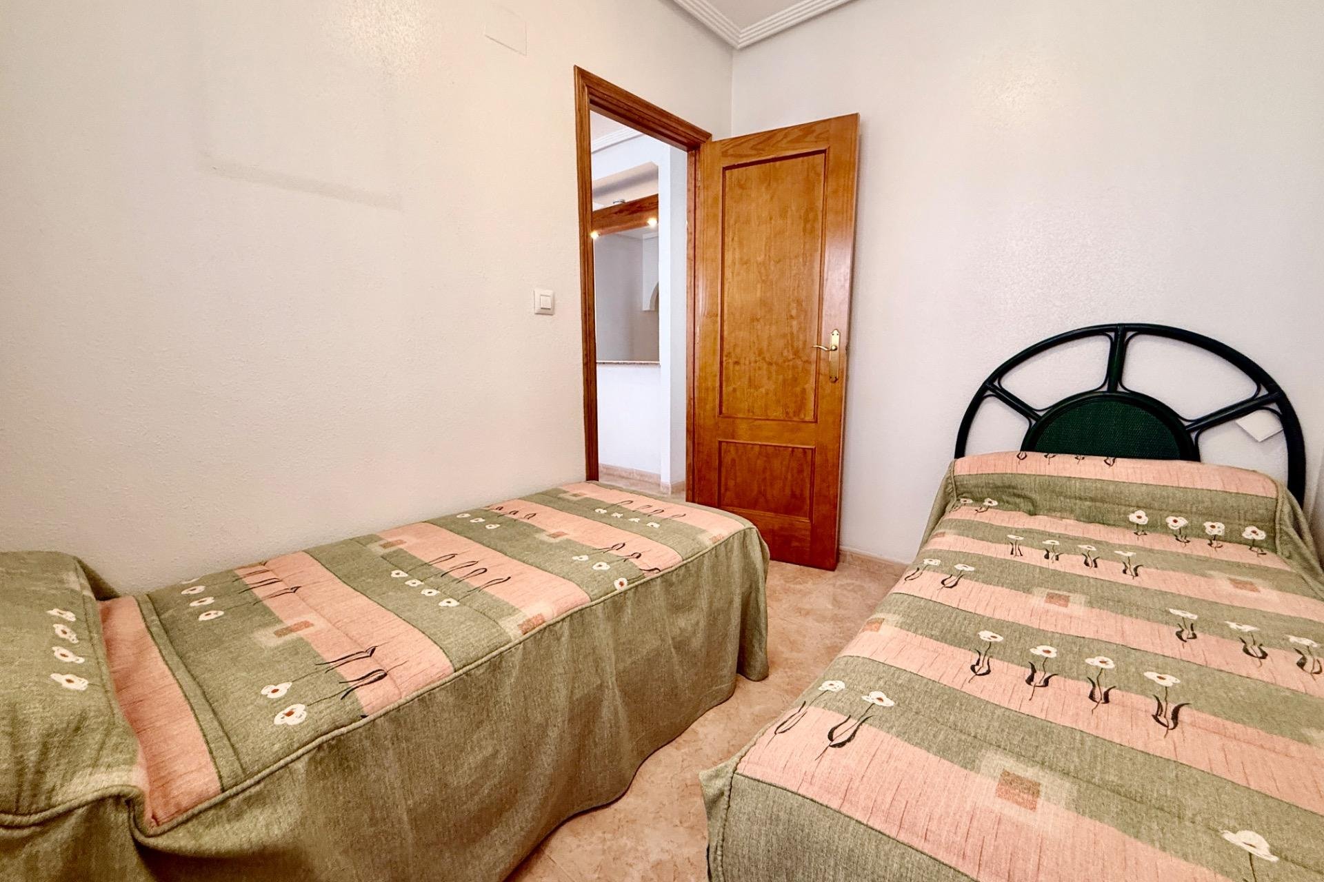 Revente - Apartment -
Torrevieja - Centro