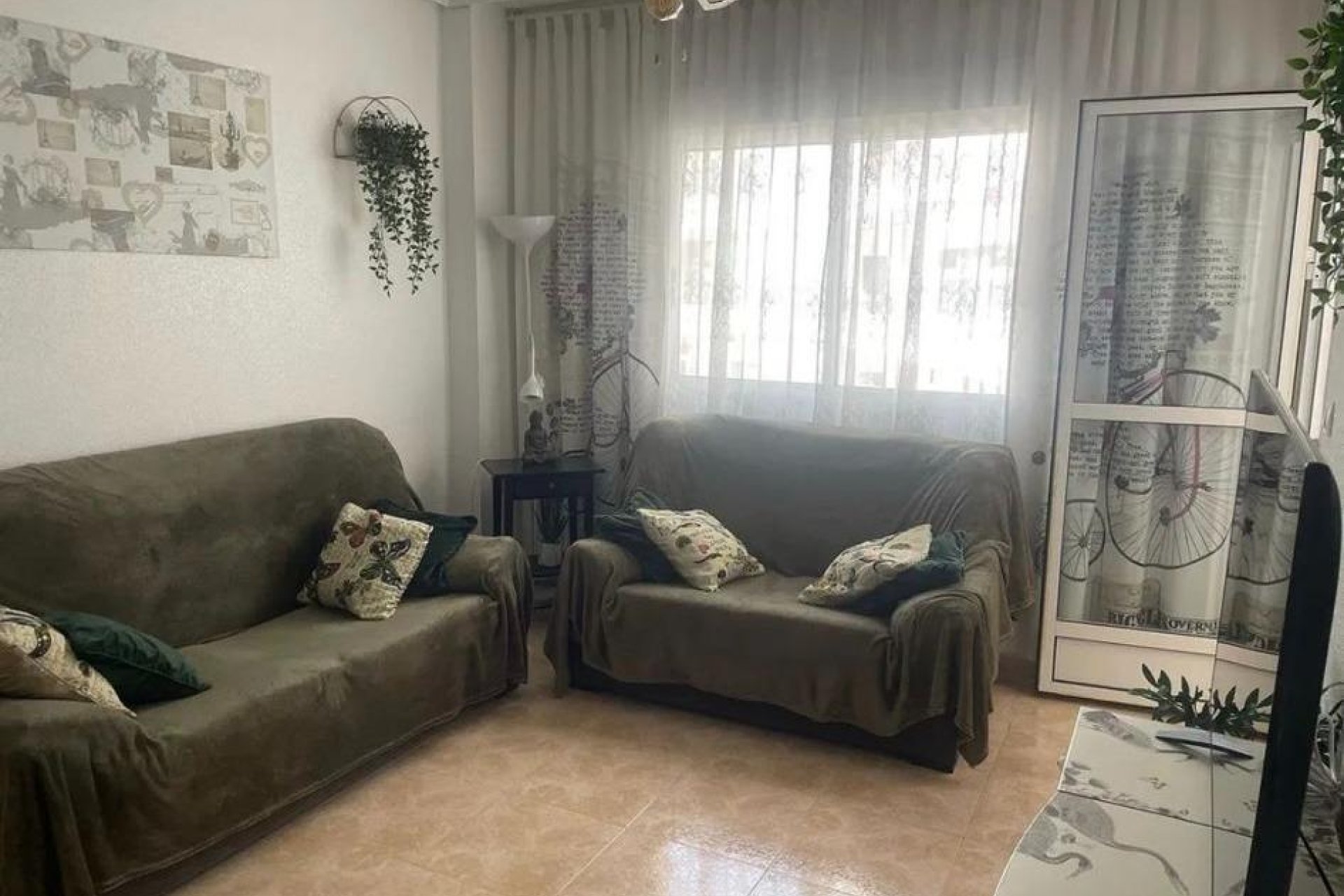 Revente - Apartment -
Torrevieja - Centro