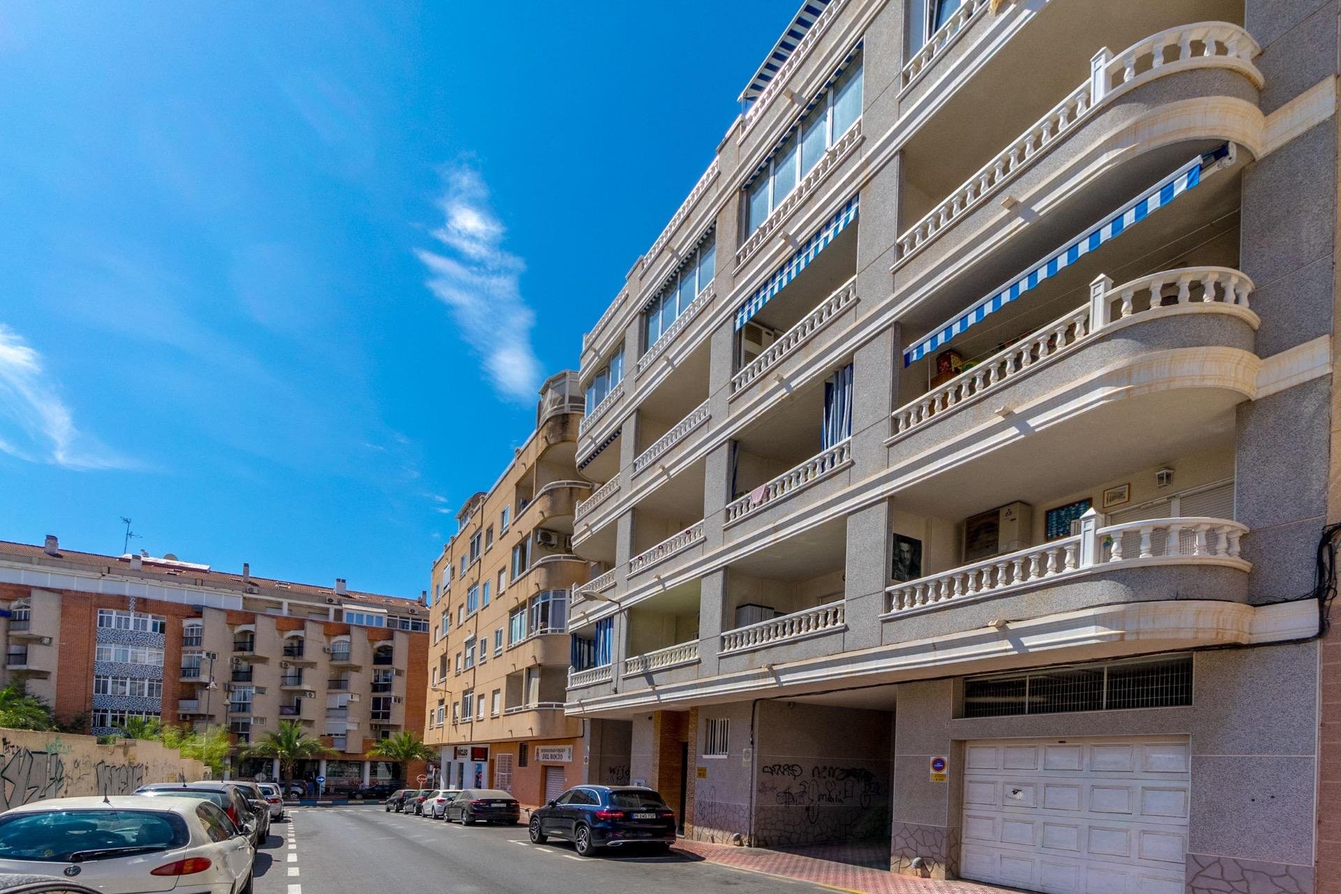 Revente - Apartment -
Torrevieja - Centro