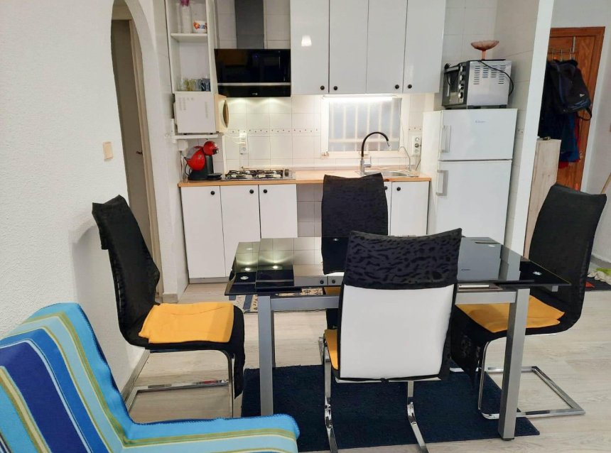 Revente - Apartment -
Torrevieja - Centro