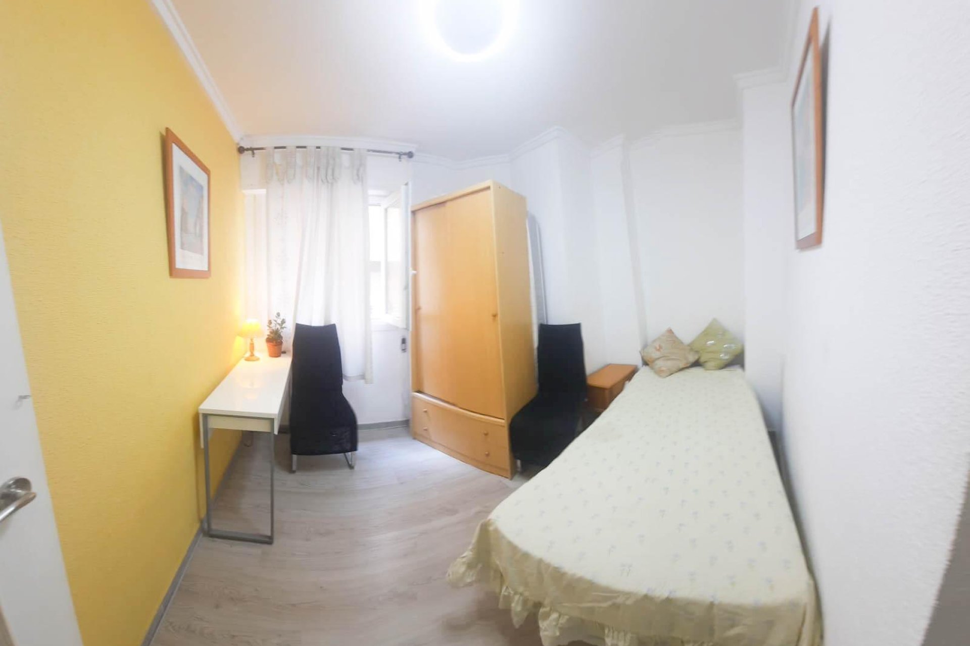 Revente - Apartment -
Torrevieja - Centro