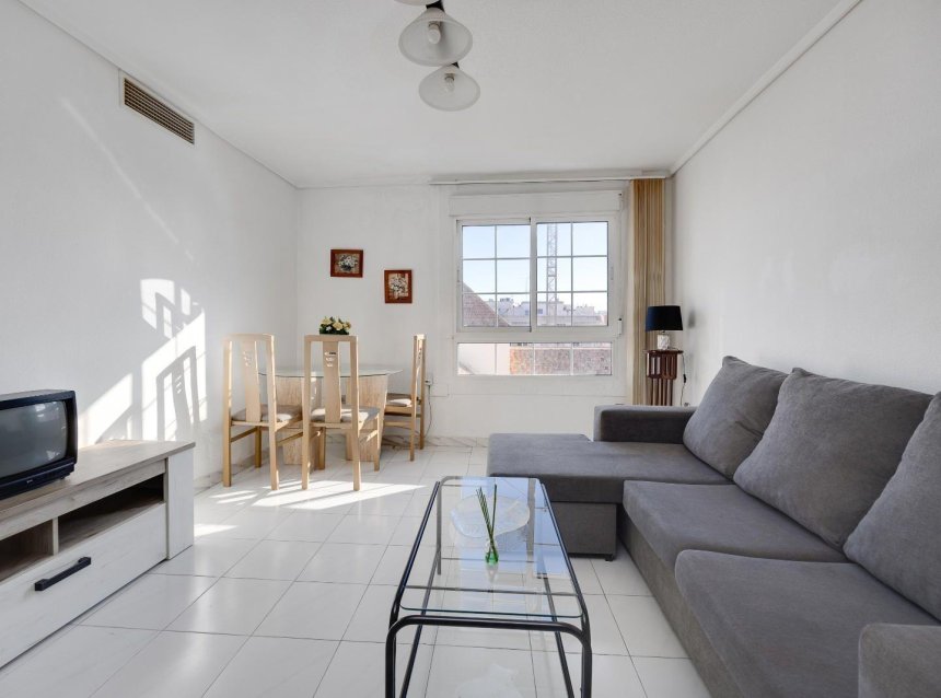 Revente - Apartment -
Torrevieja - Centro