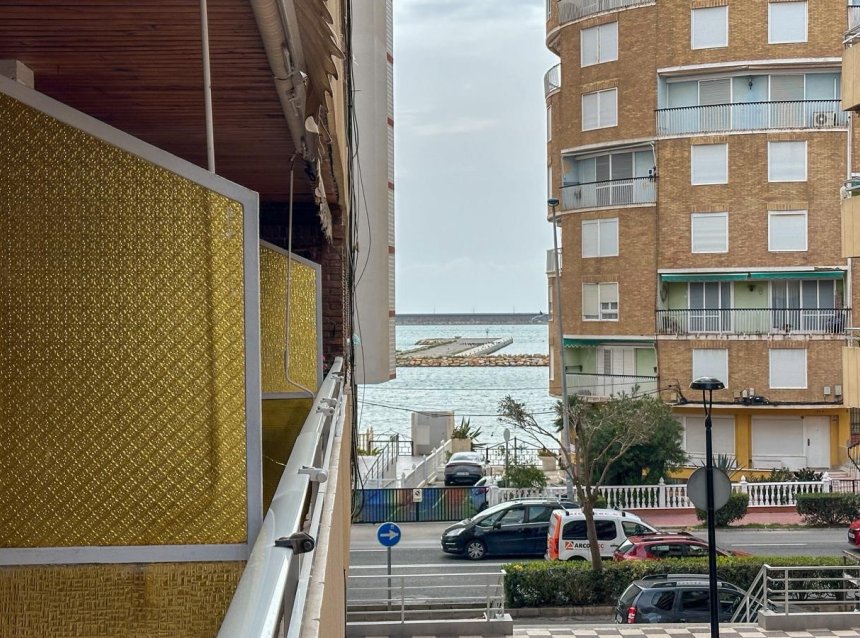 Revente - Apartment -
Torrevieja - Costa Blanca