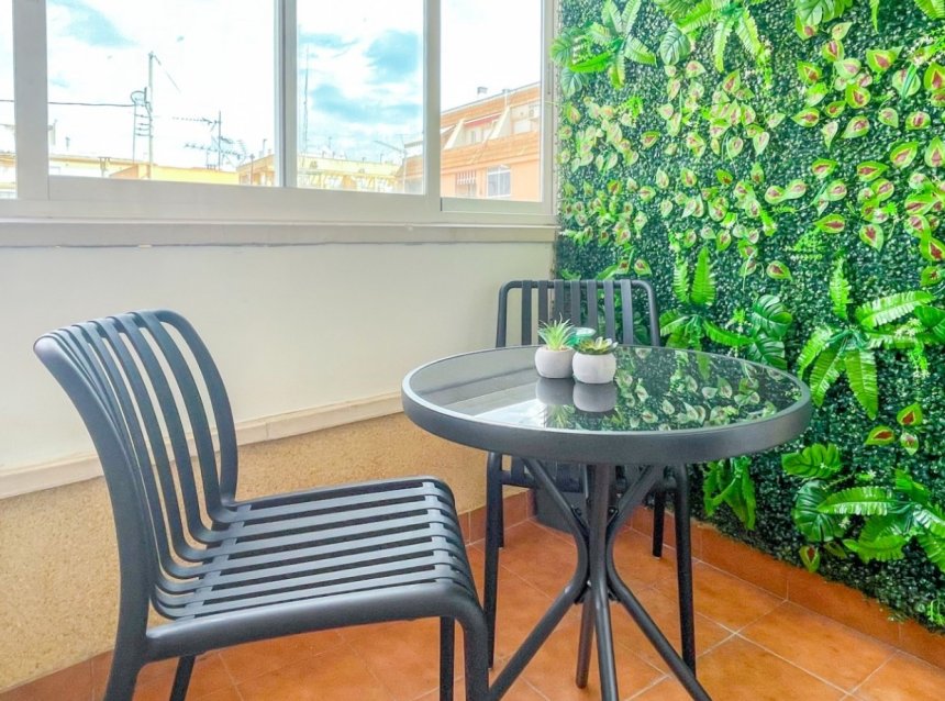 Revente - Apartment -
Torrevieja - Costa Blanca