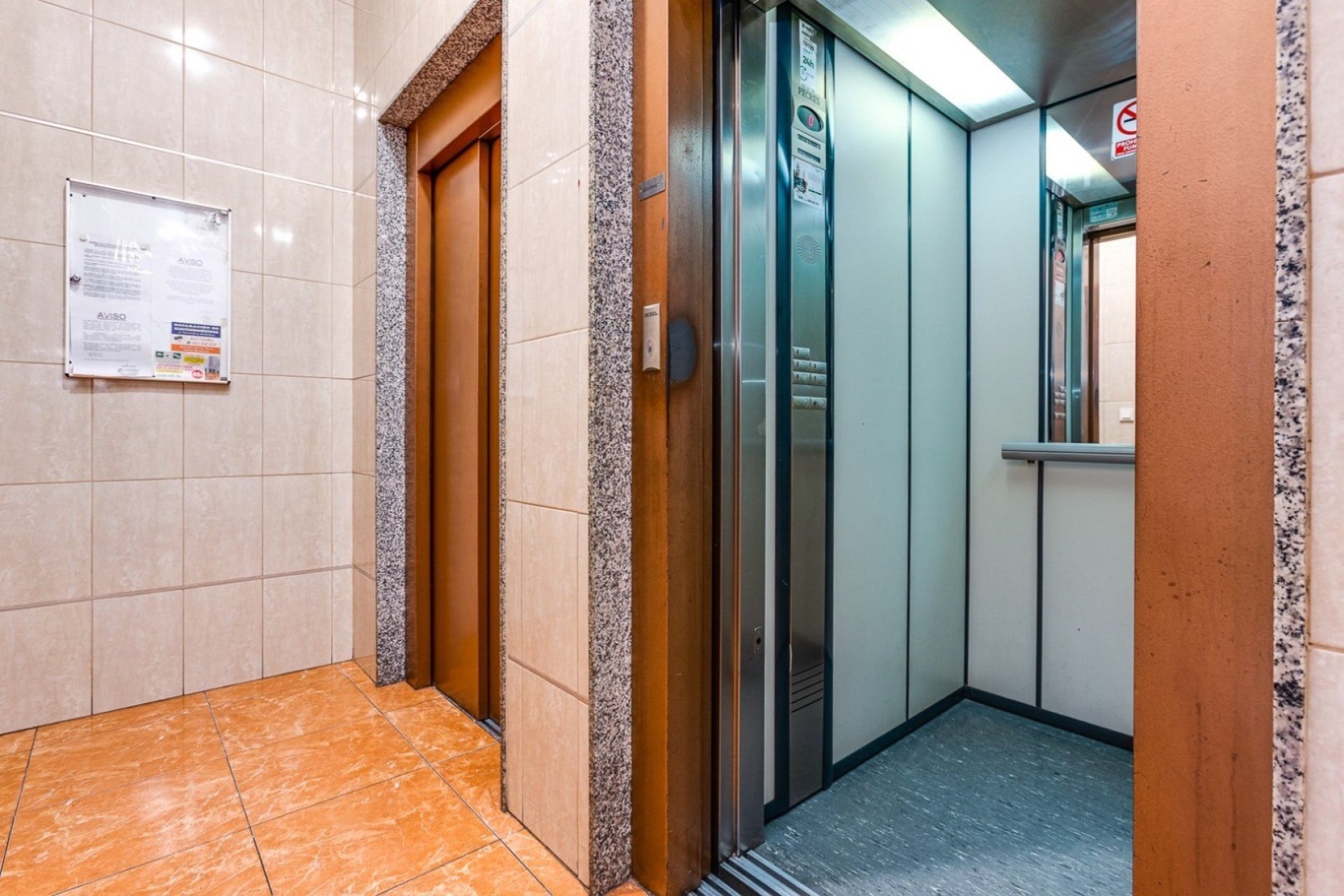 Revente - Apartment -
Torrevieja - Costa Blanca