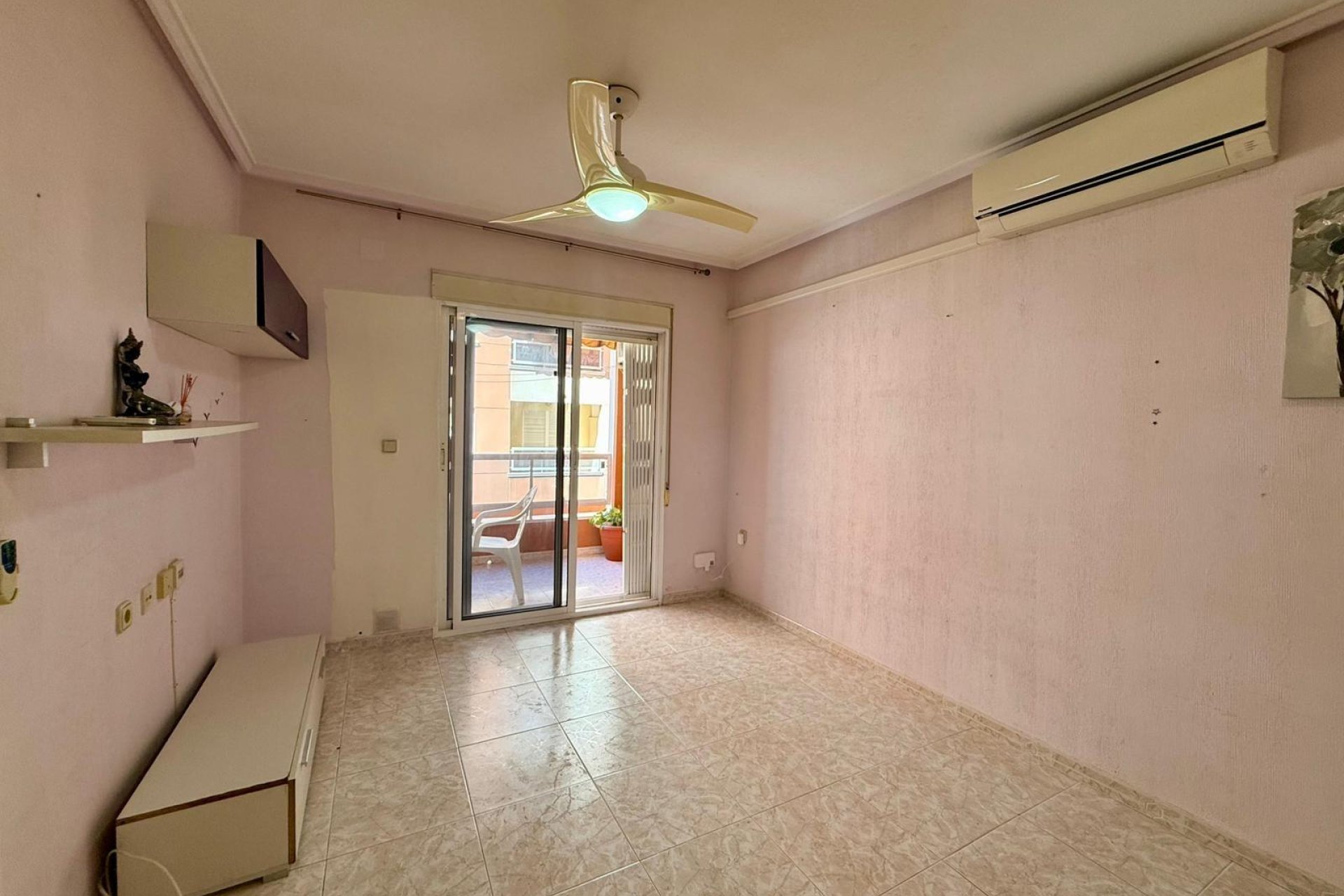 Revente - Apartment -
Torrevieja - Curva Del Palangre