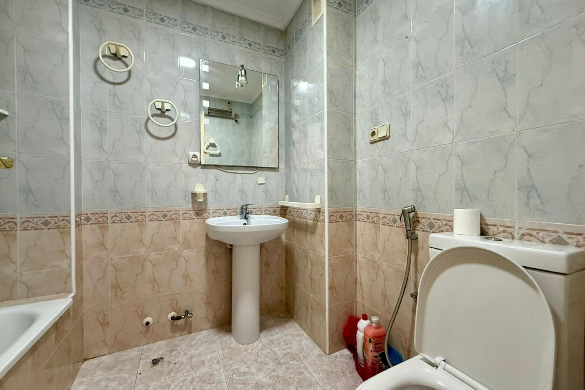 Revente - Apartment -
Torrevieja - Curva Del Palangre
