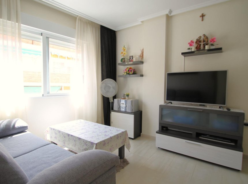 Revente - Apartment -
Torrevieja - El Molino