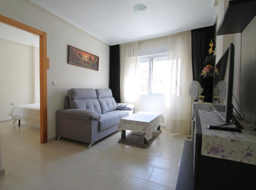 Revente - Apartment -
Torrevieja - El Molino