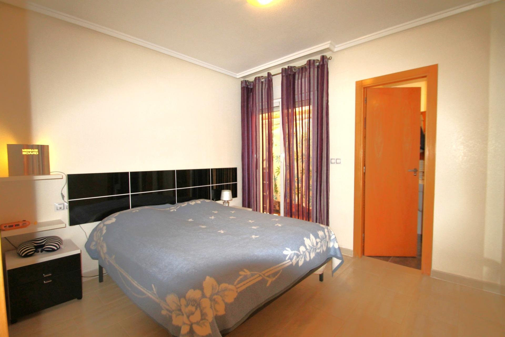 Revente - Apartment -
Torrevieja - El Molino