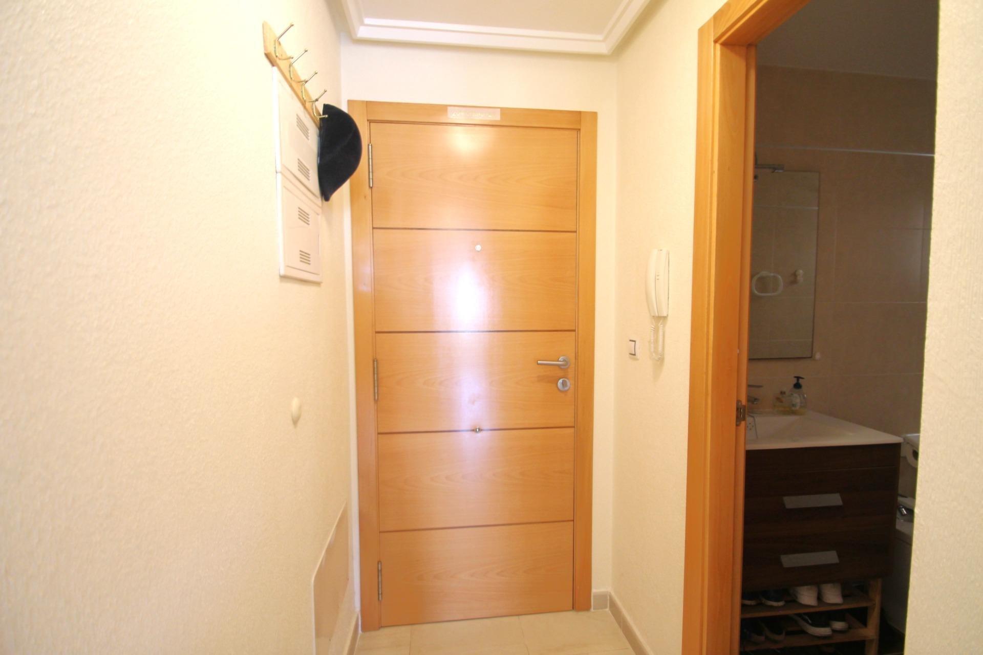 Revente - Apartment -
Torrevieja - El Molino