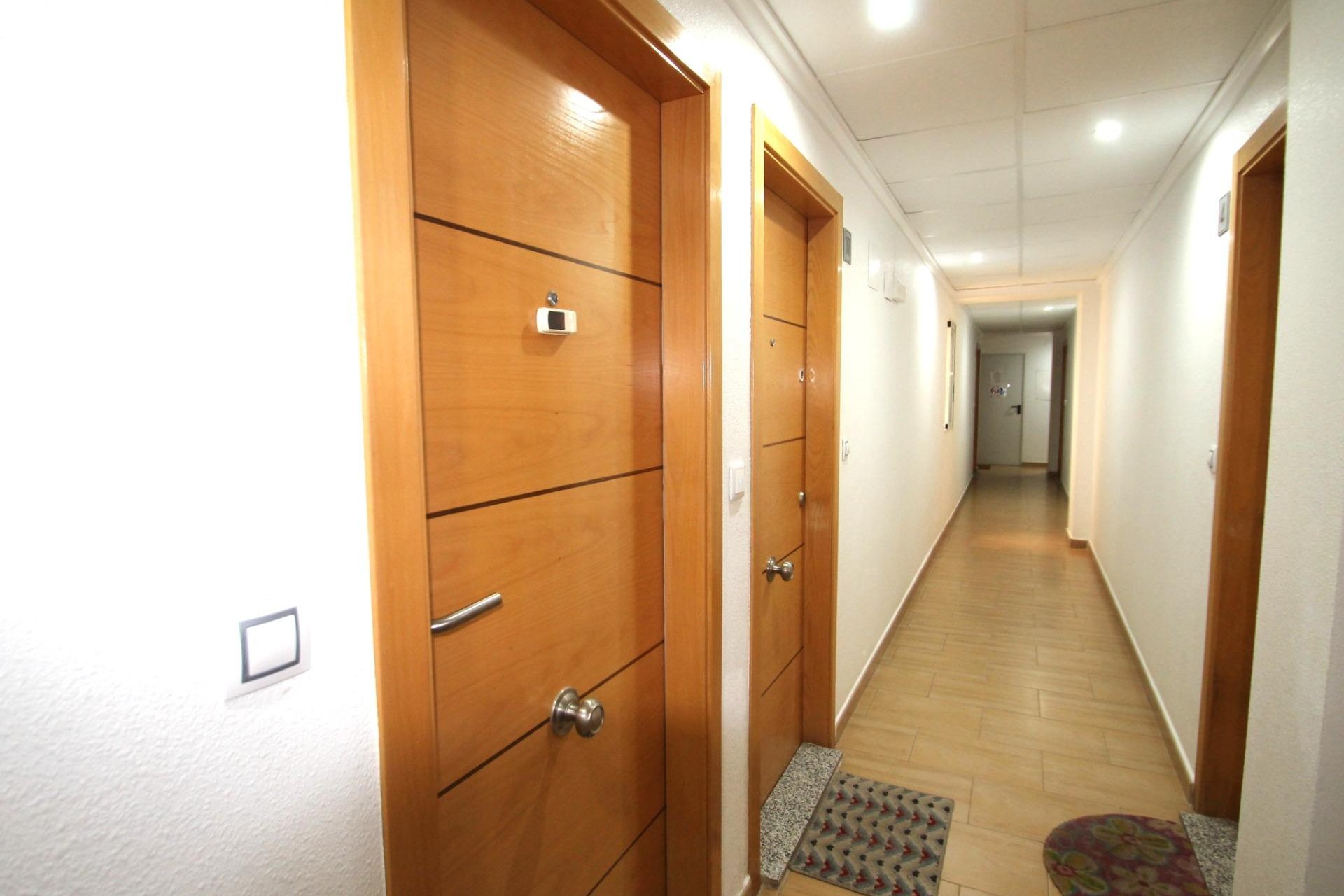 Revente - Apartment -
Torrevieja - El Molino