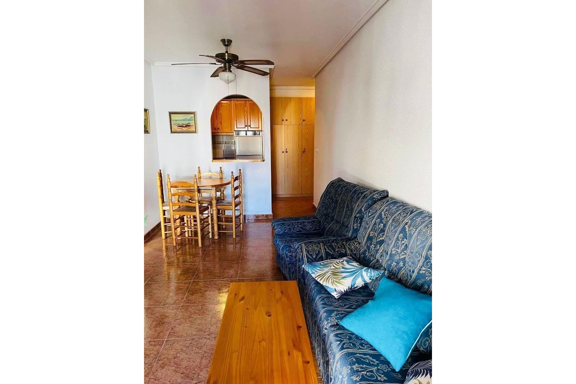 Revente - Apartment -
Torrevieja - El Molino