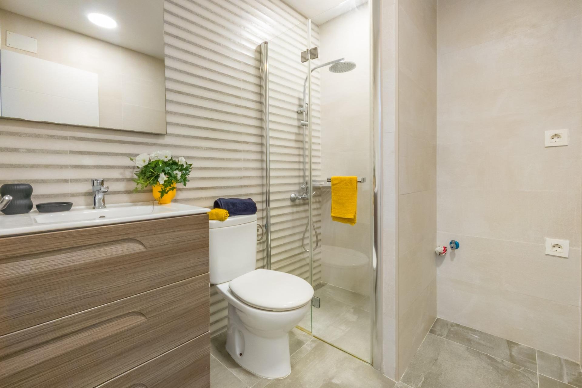 Revente - Apartment -
Torrevieja - Estacion De Autobuses