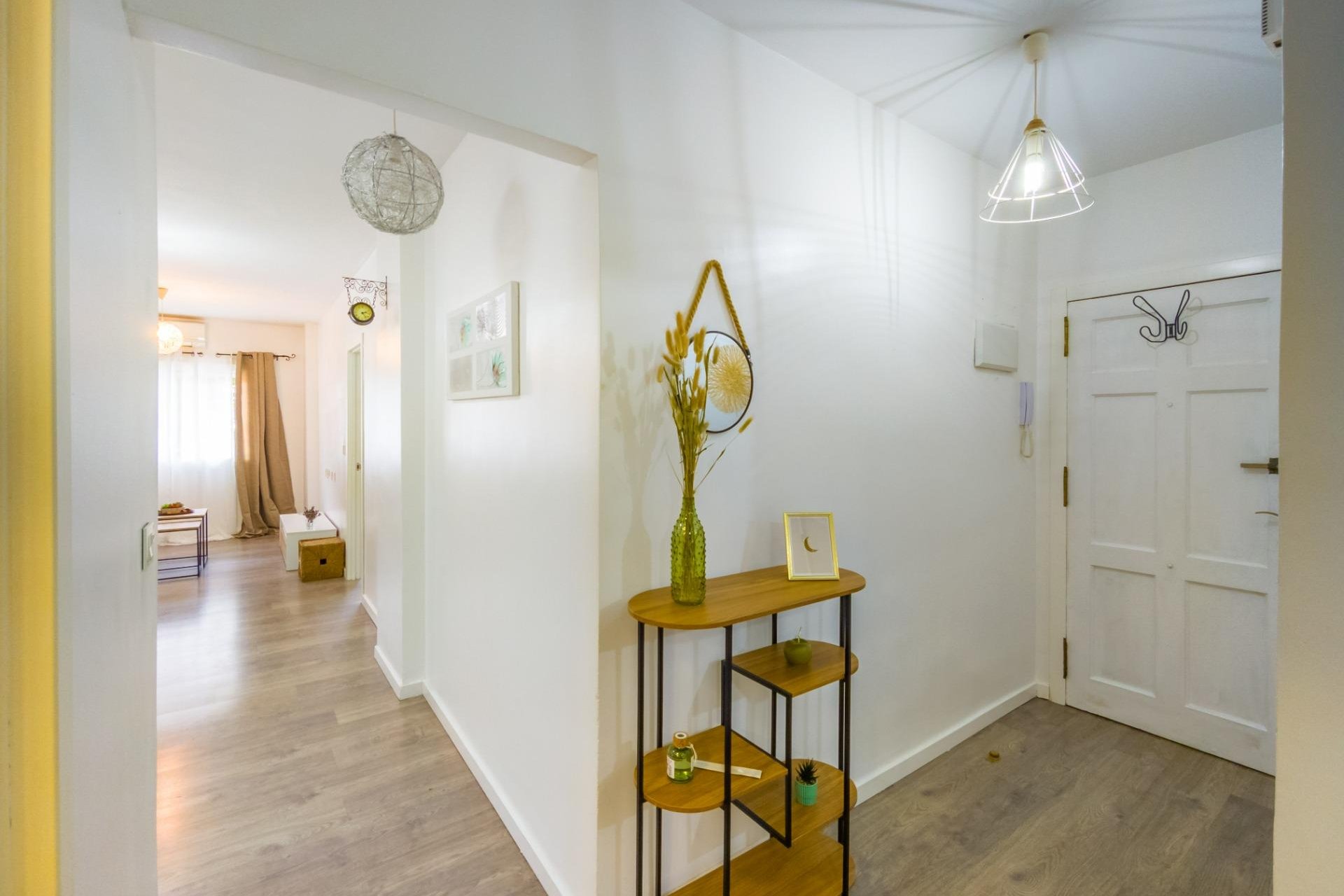 Revente - Apartment -
Torrevieja - Estacion De Autobuses