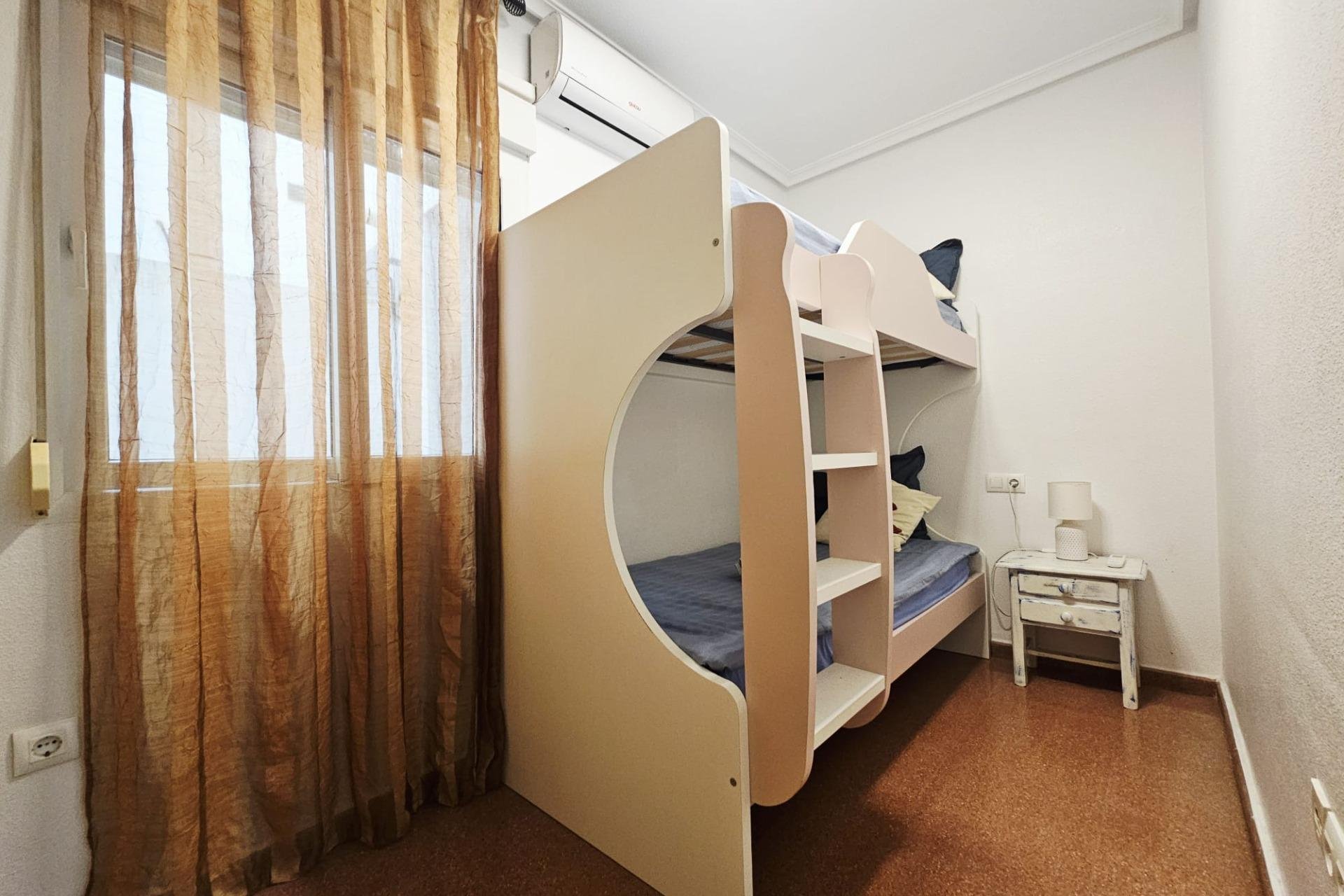 Revente - Apartment -
Torrevieja - Estacion De Autobuses