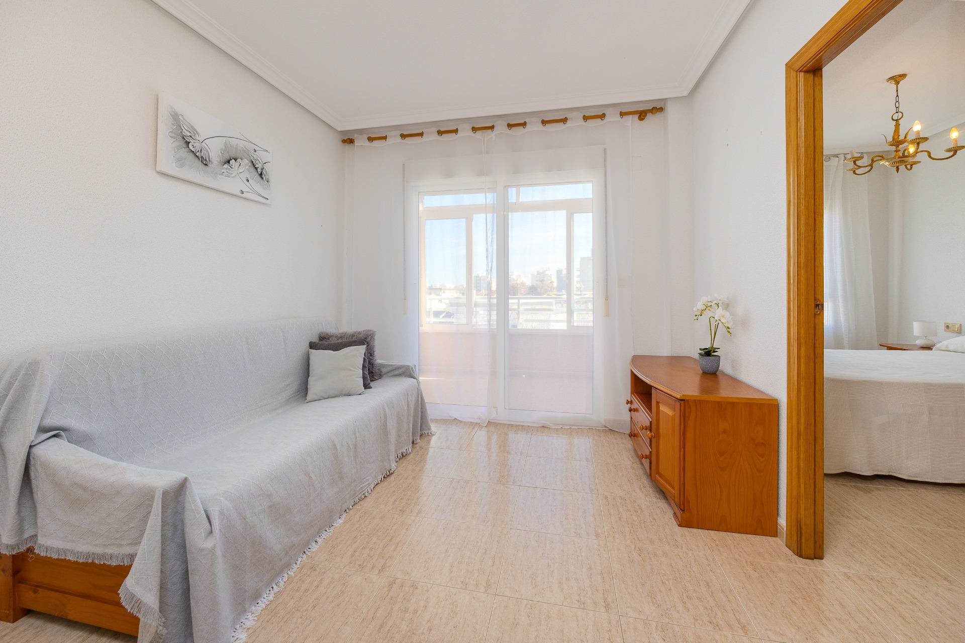 Revente - Apartment -
Torrevieja - Estacion De Autobuses