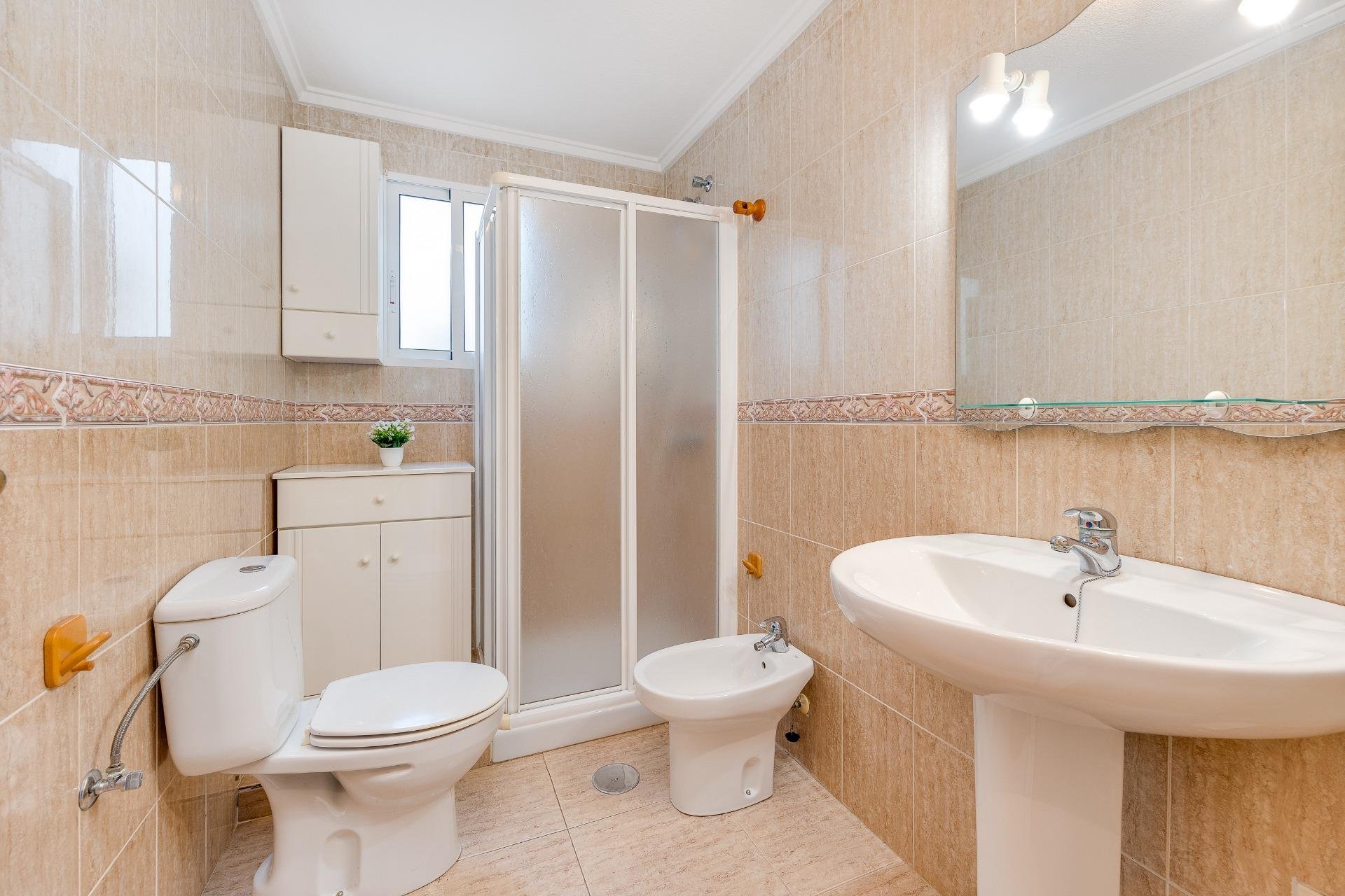 Revente - Apartment -
Torrevieja - Estacion De Autobuses