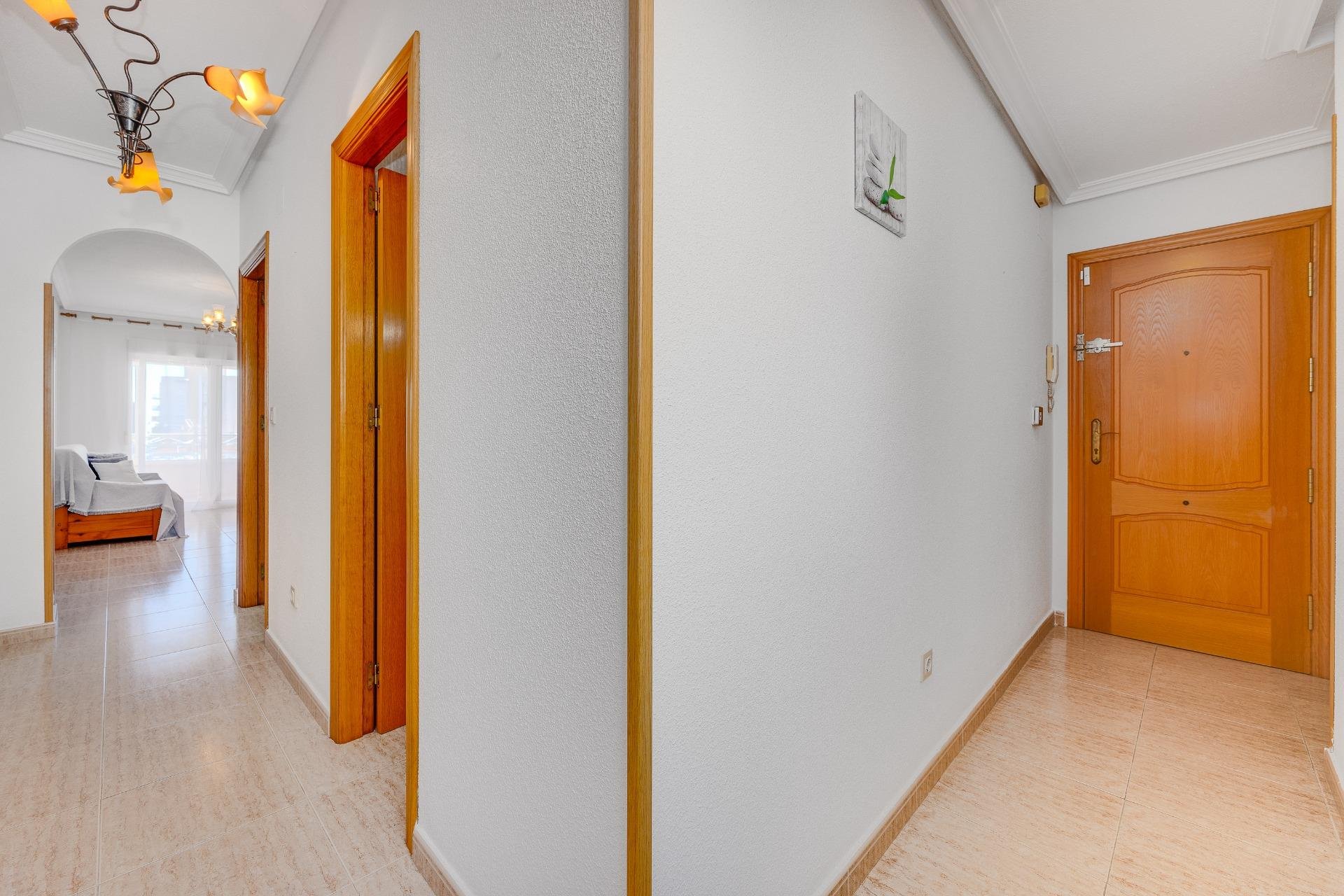 Revente - Apartment -
Torrevieja - Estacion De Autobuses