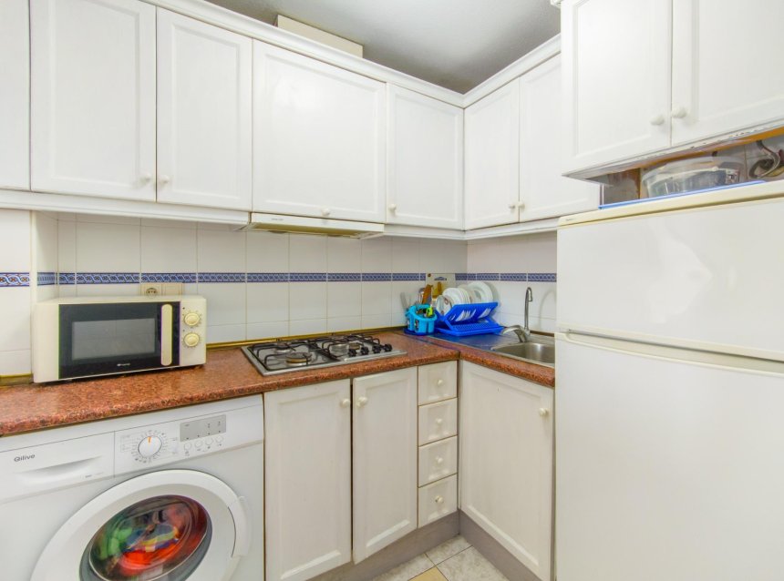 Revente - Apartment -
Torrevieja - Estacion De Autobuses