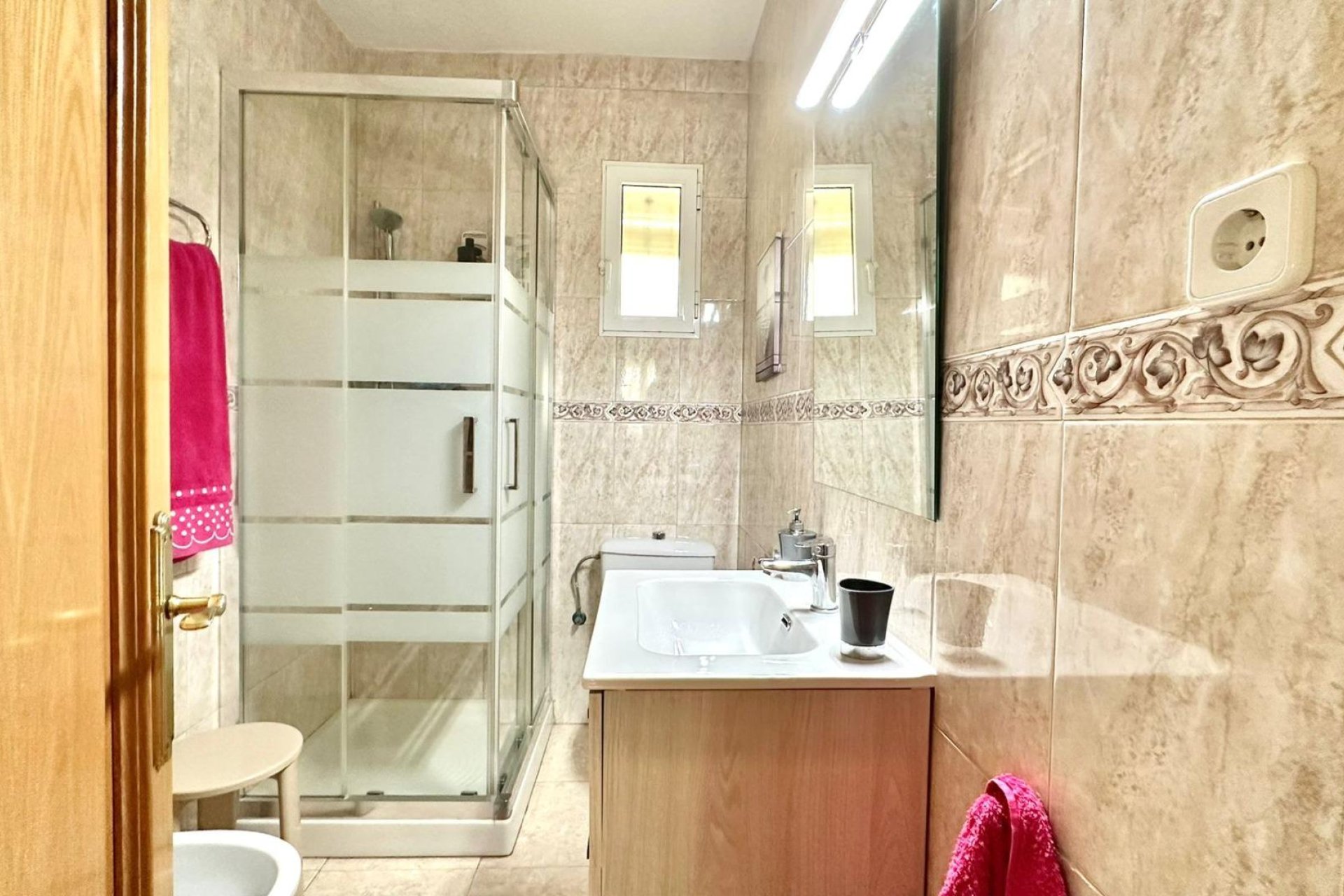 Revente - Apartment -
Torrevieja - Estacion De Autobuses