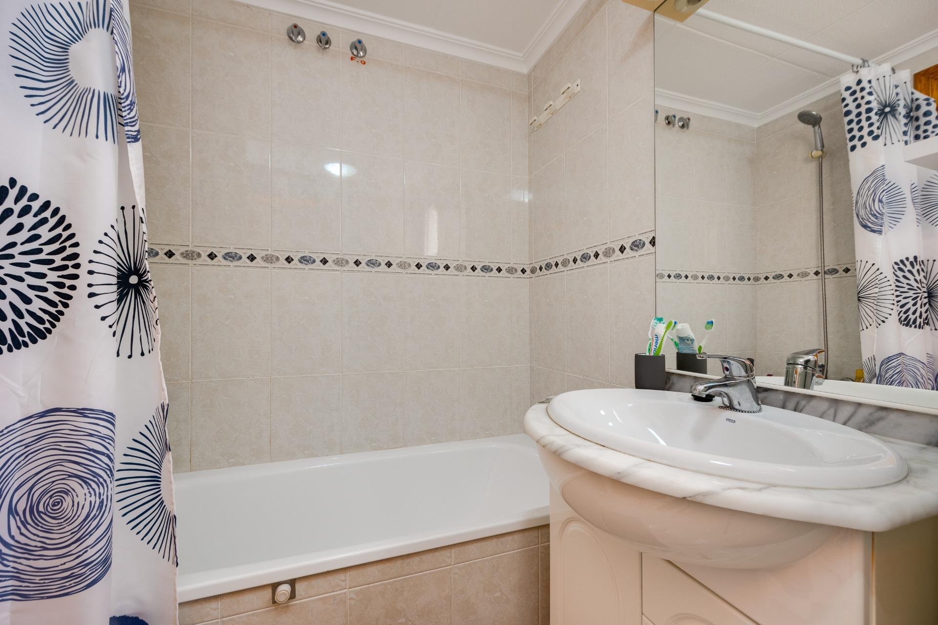 Revente - Apartment -
Torrevieja - Estacion De Autobuses